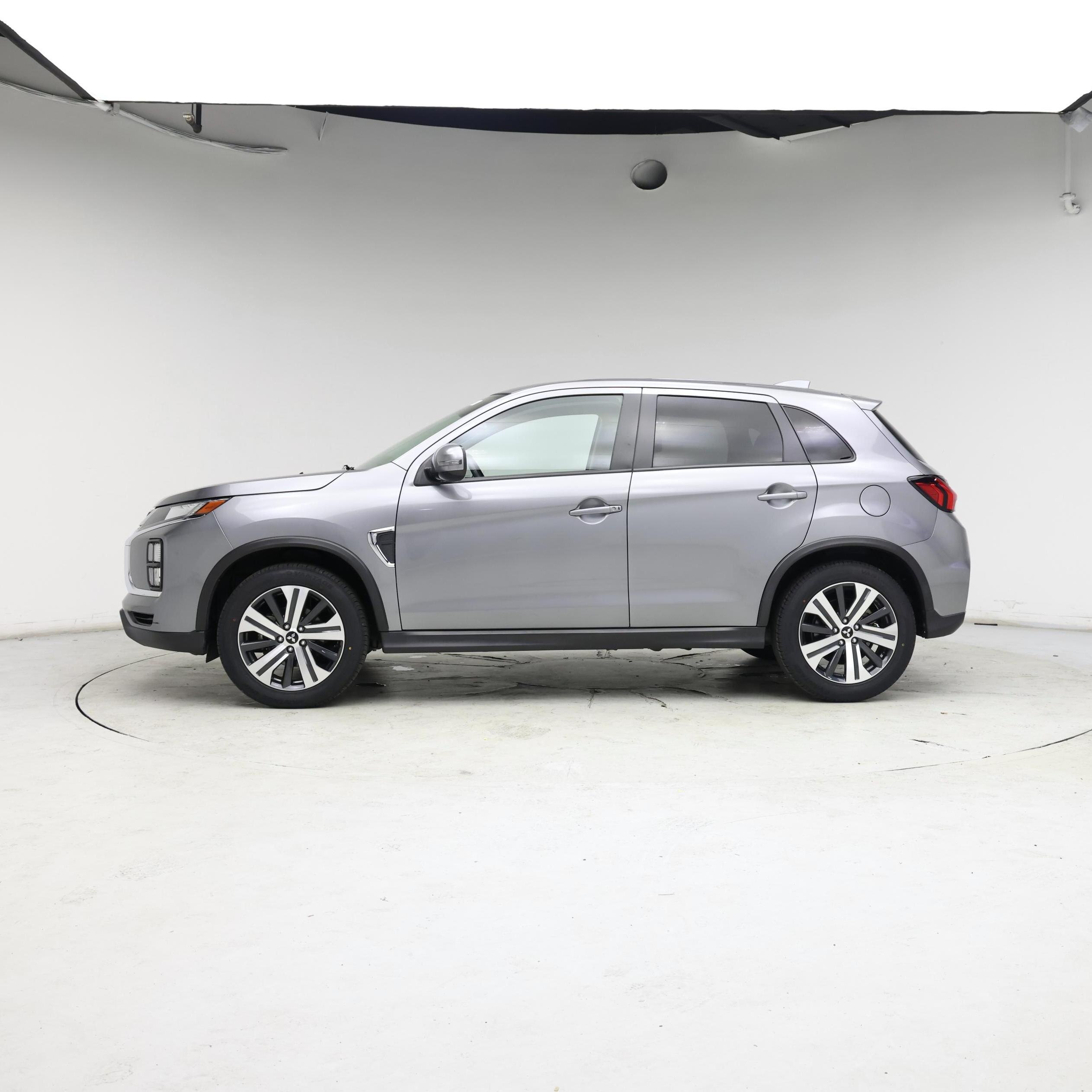 Thumbnail: 2021 Mitsubishi Outlander Sport - 3