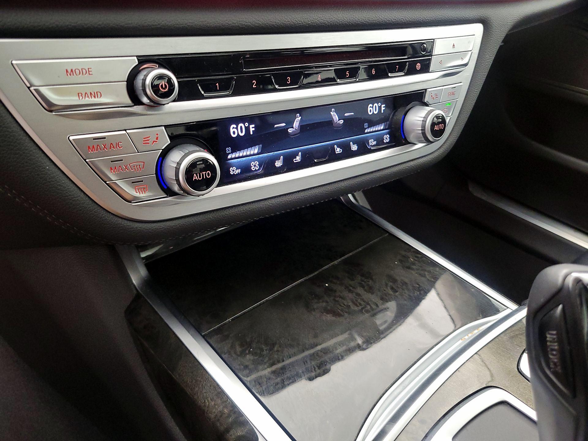 Thumbnail: 2020 BMW 7 Series - 17