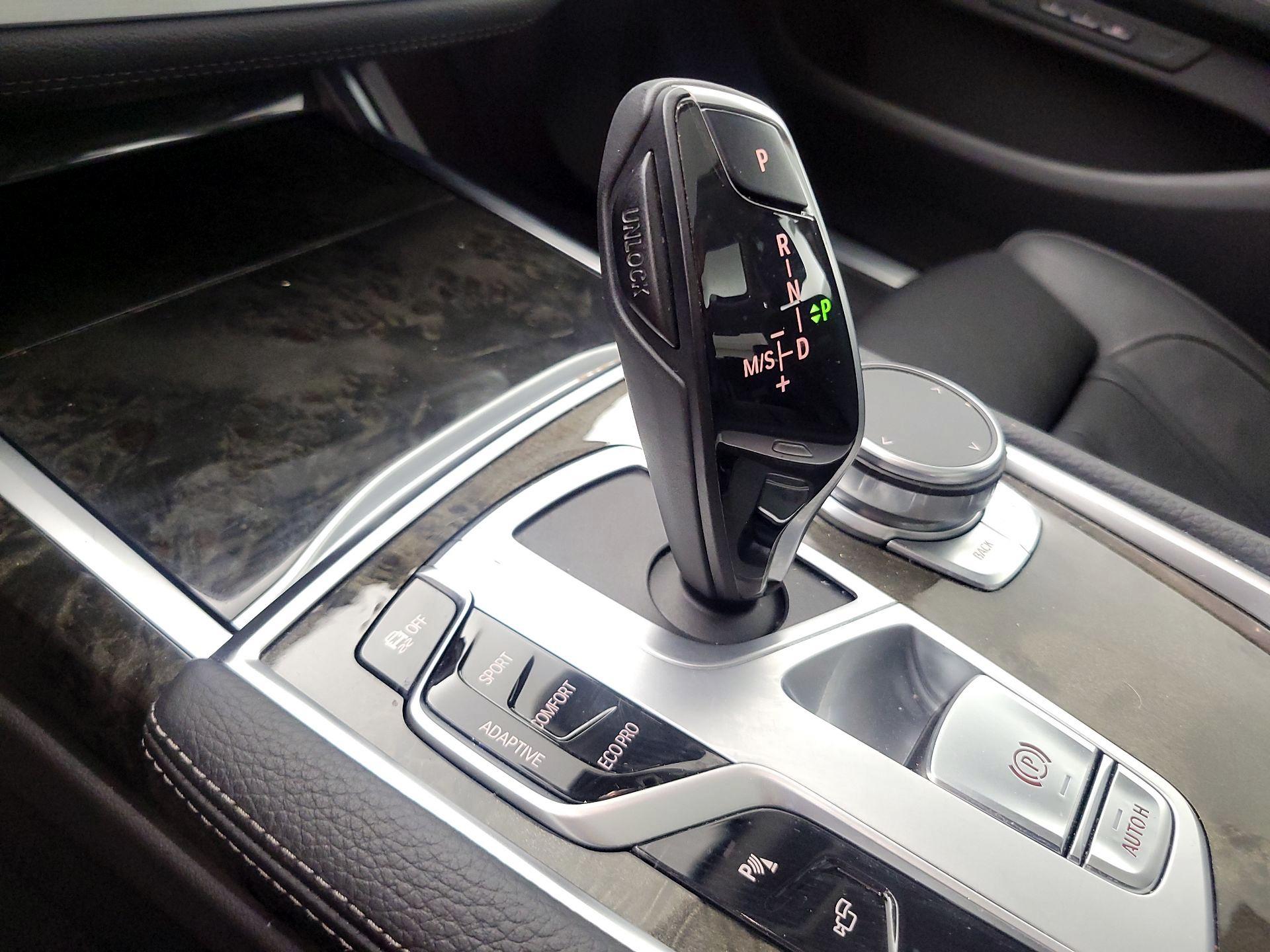 Thumbnail: 2020 BMW 7 Series - 18
