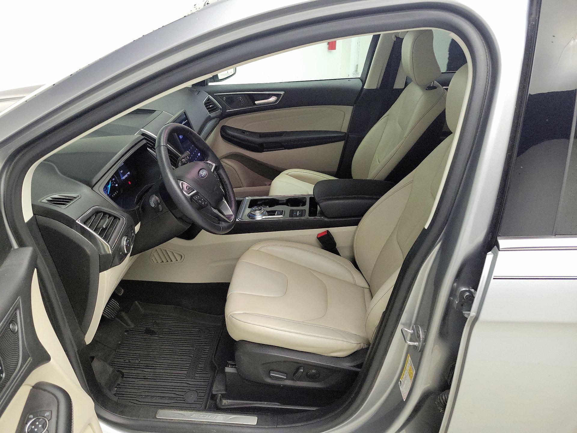 Thumbnail: 2022 Ford Edge - 11