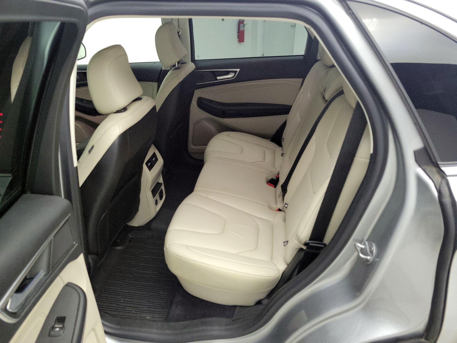 Thumbnail: 2022 Ford Edge - 19