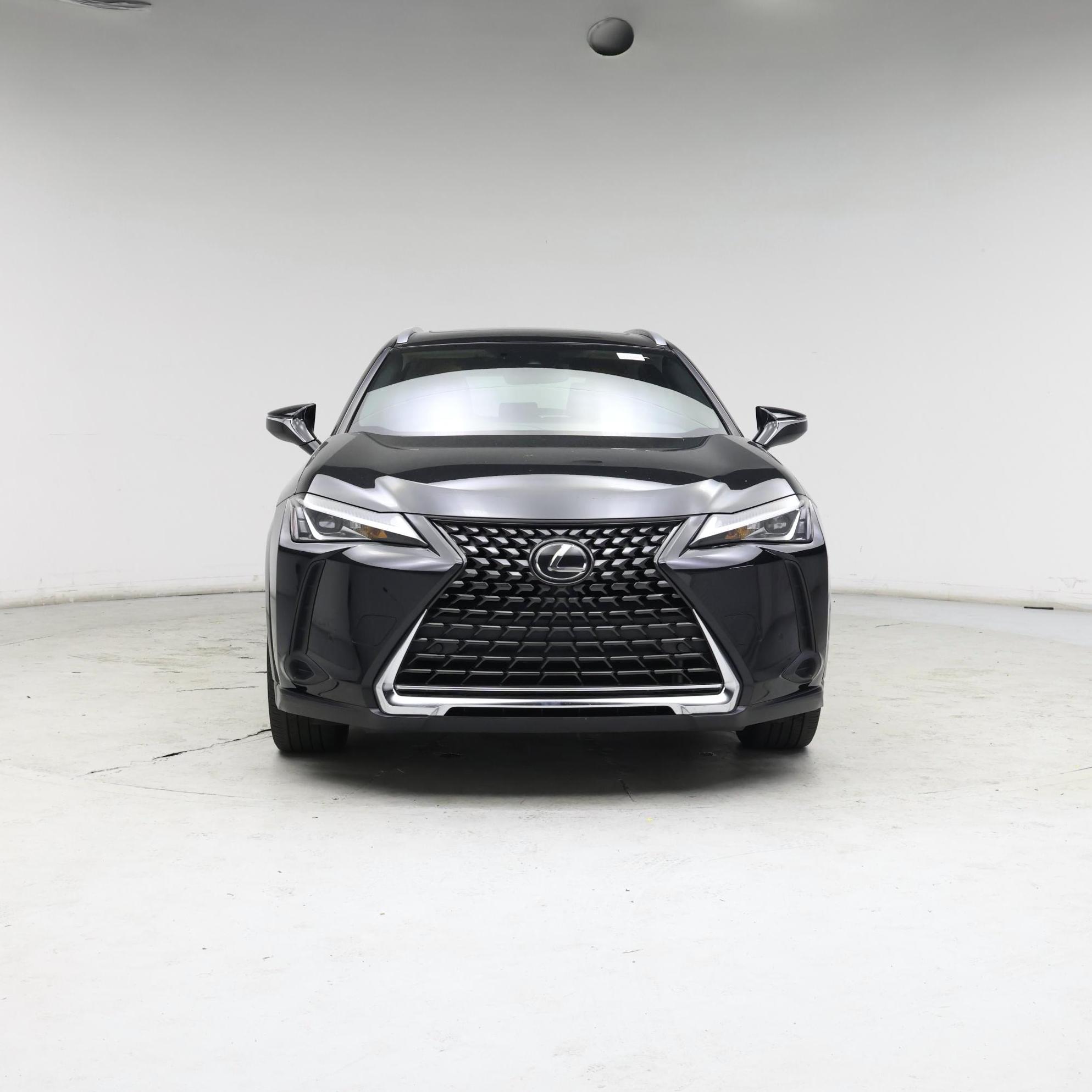 Thumbnail: 2022 Lexus UX - 5
