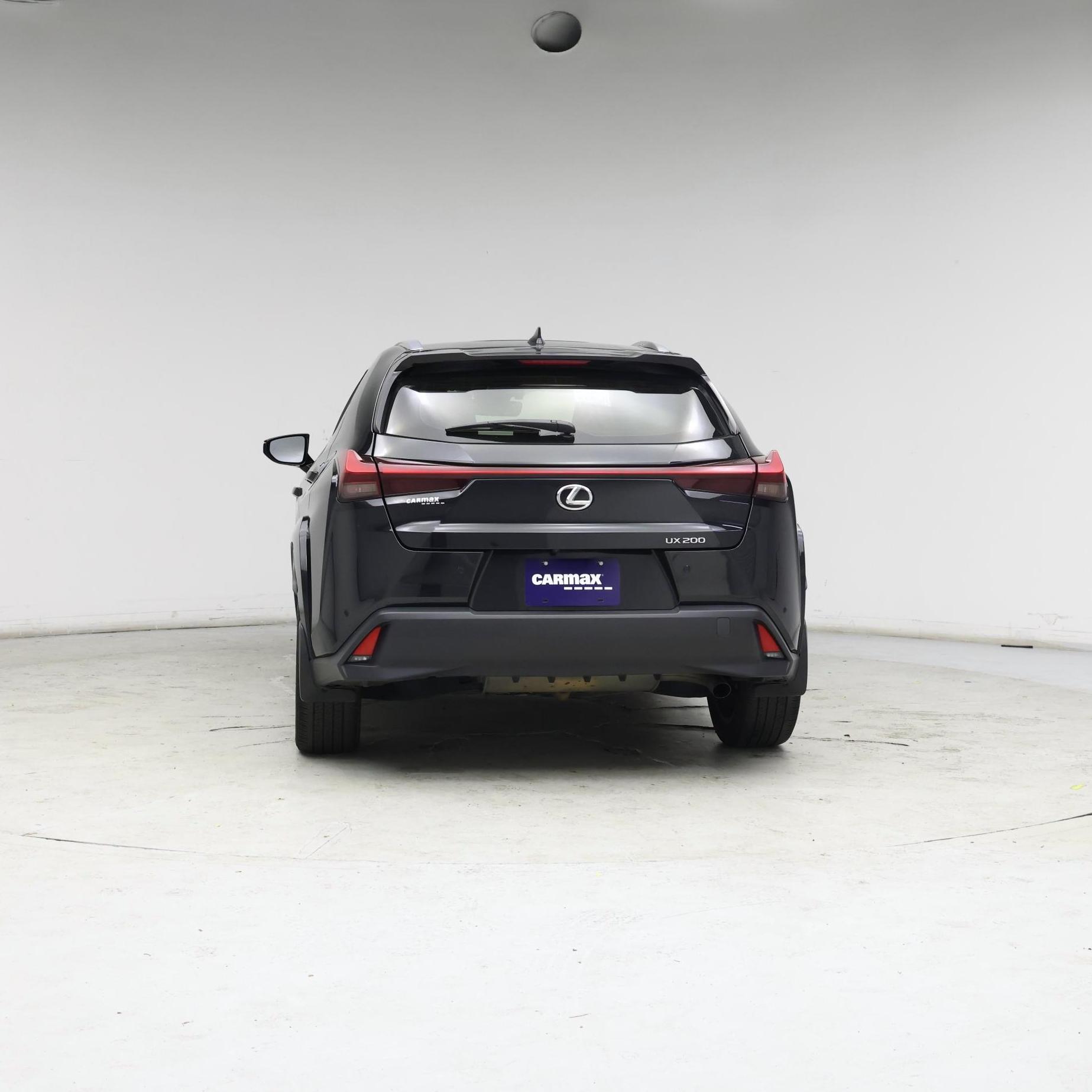 Thumbnail: 2022 Lexus UX - 6