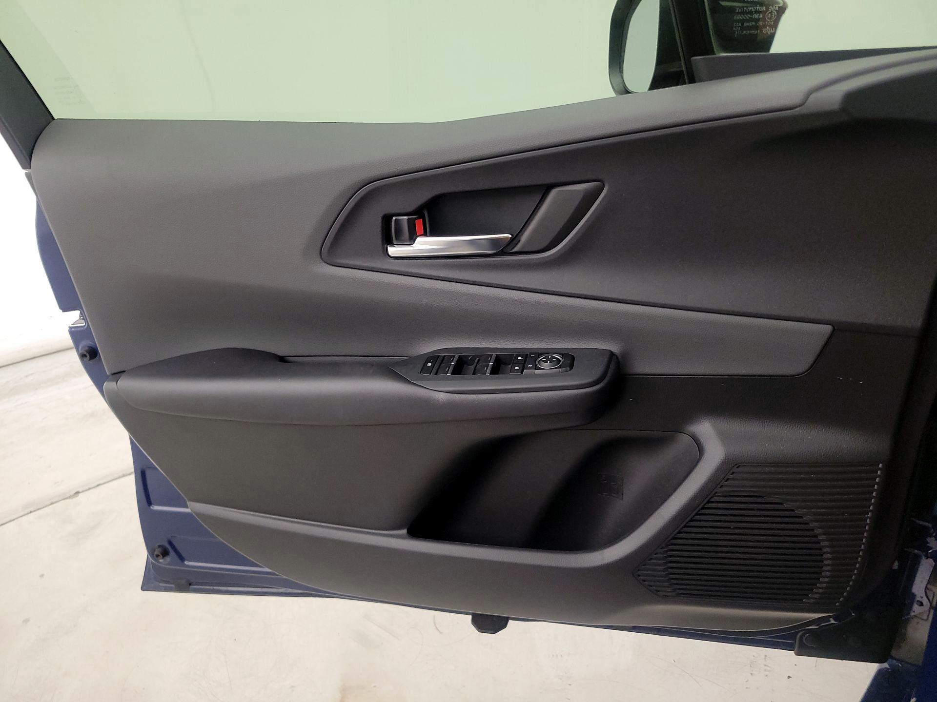 Thumbnail: 2023 Toyota Prius - 12