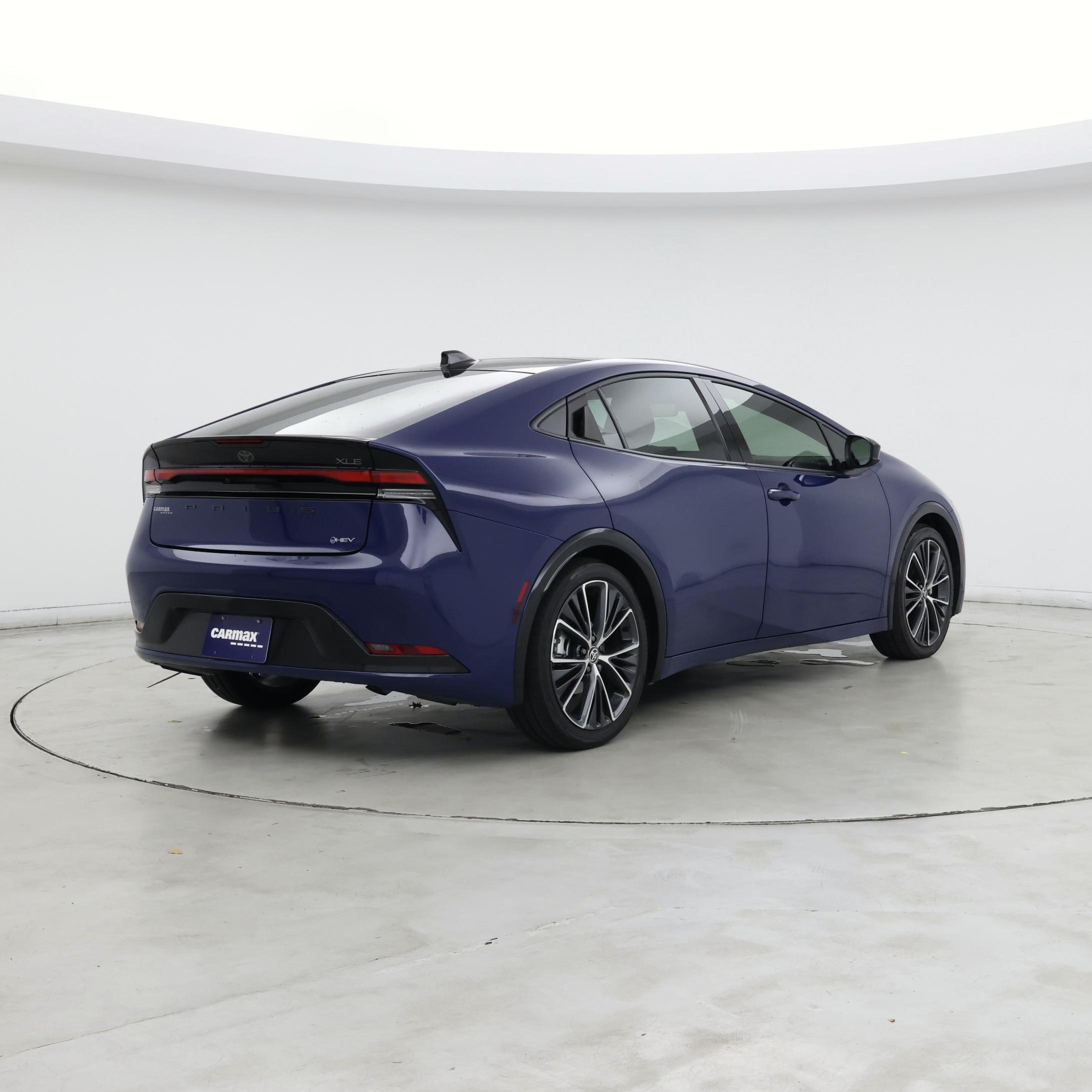 Thumbnail: 2023 Toyota Prius - 8