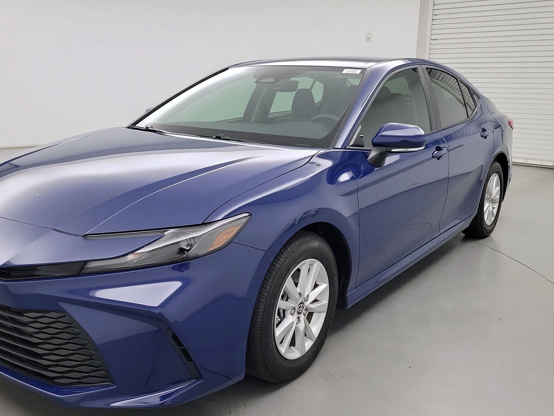 Thumbnail: 2025 Toyota Camry - 3