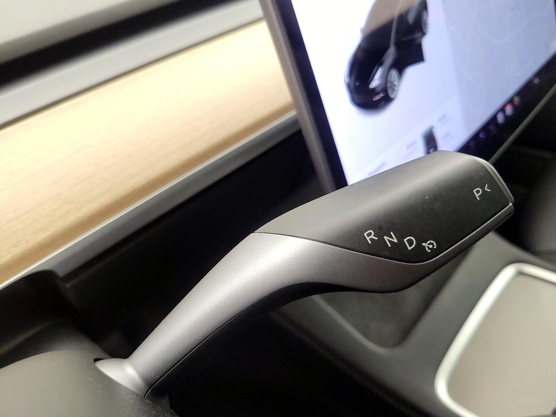 Thumbnail: 2021 Tesla Model 3 - 17