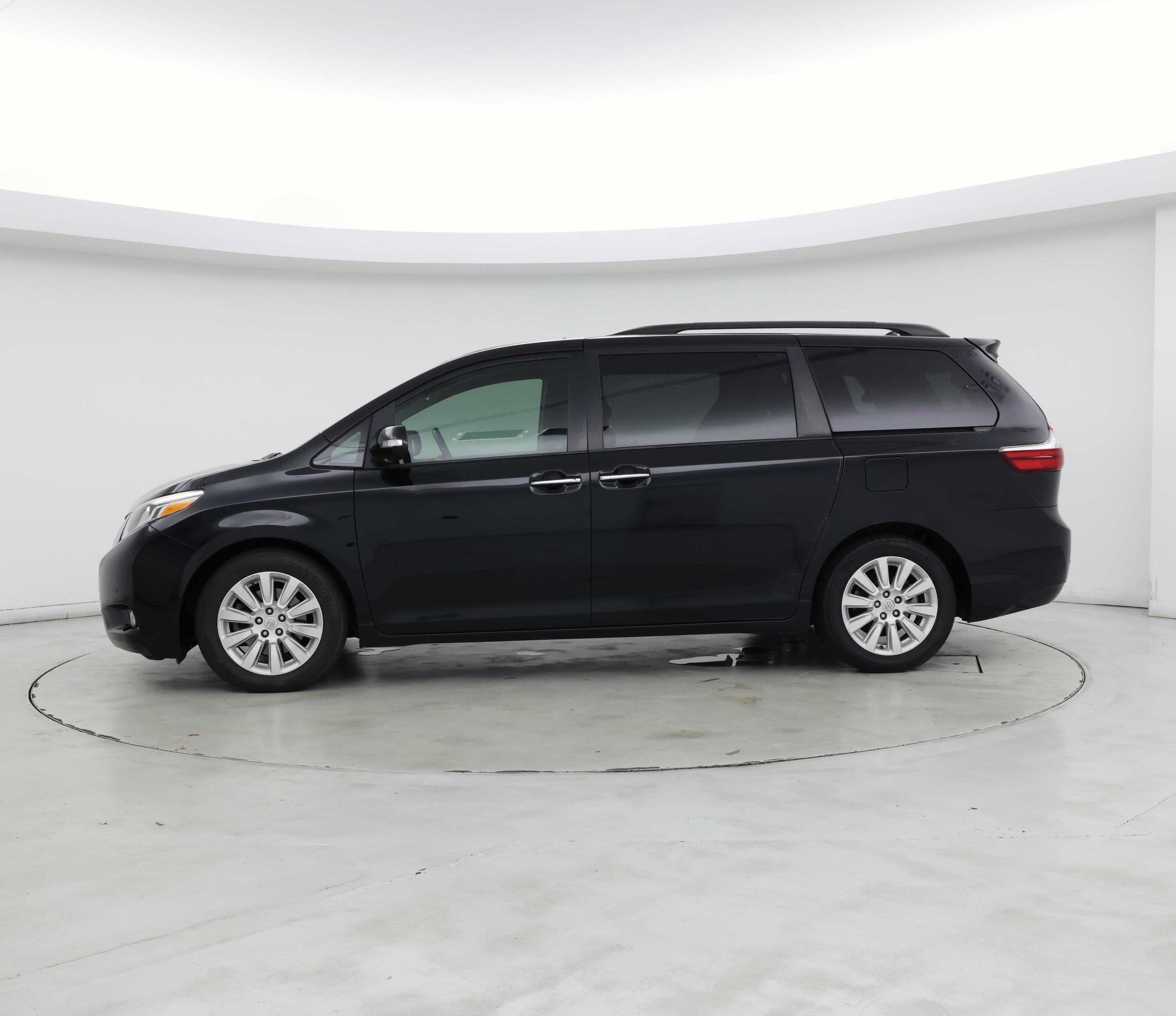 Thumbnail: 2015 Toyota Sienna - 3
