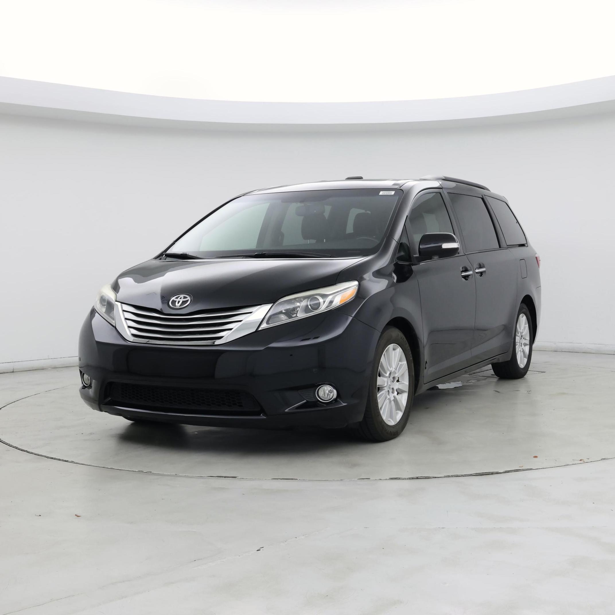 Thumbnail: 2015 Toyota Sienna - 4