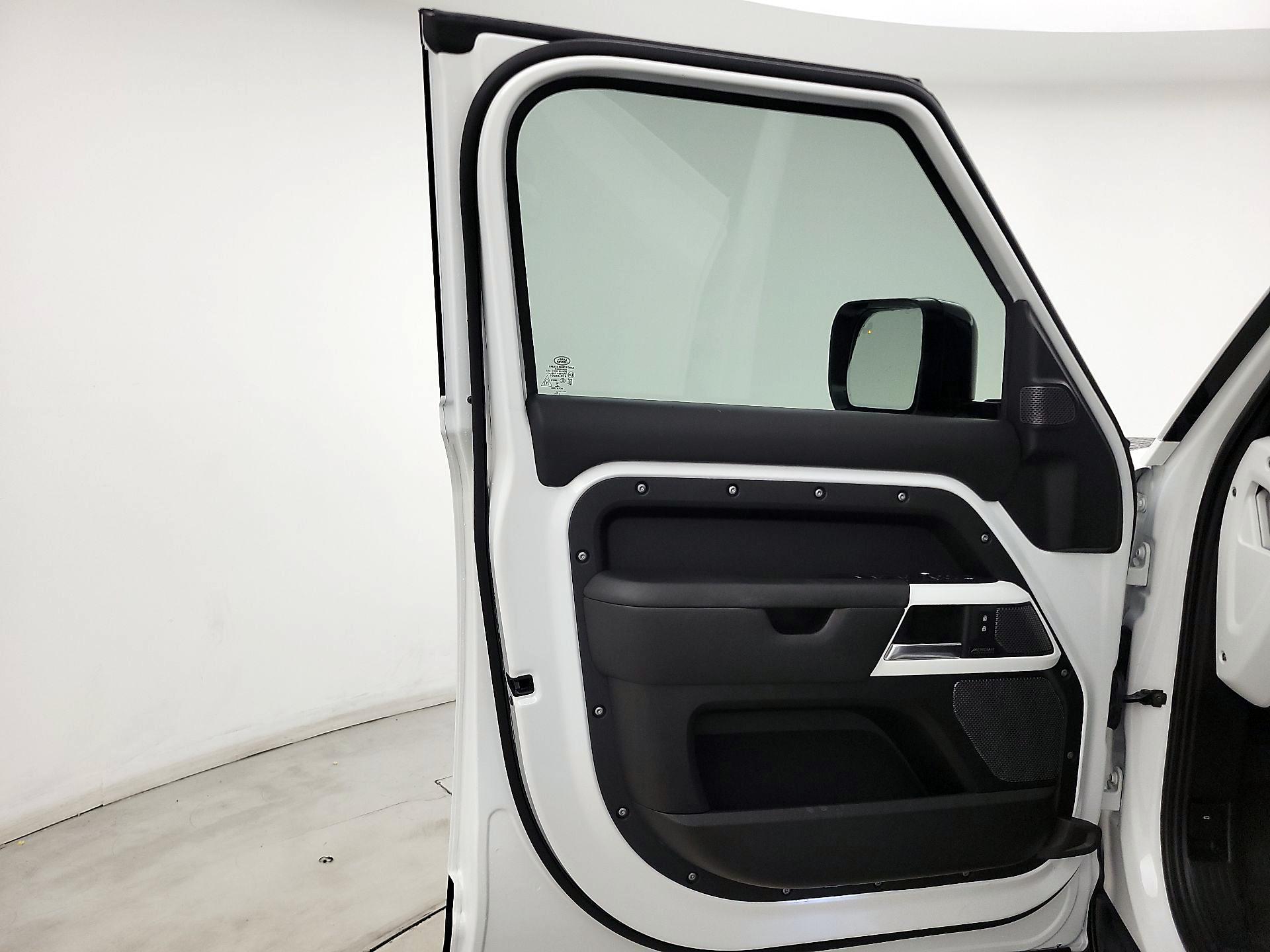 Thumbnail: 2021 Land Rover Defender - 12