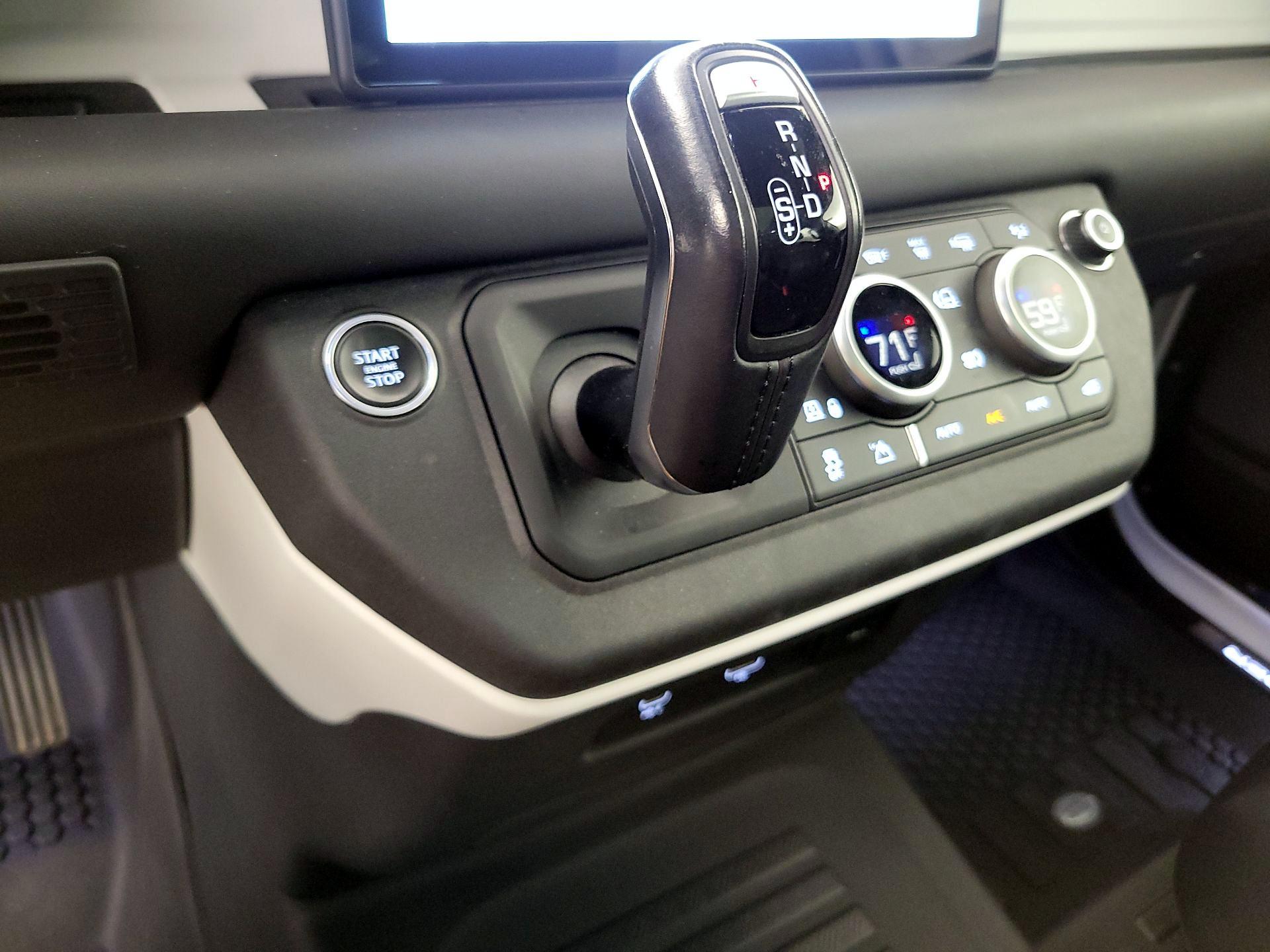 Thumbnail: 2021 Land Rover Defender - 18