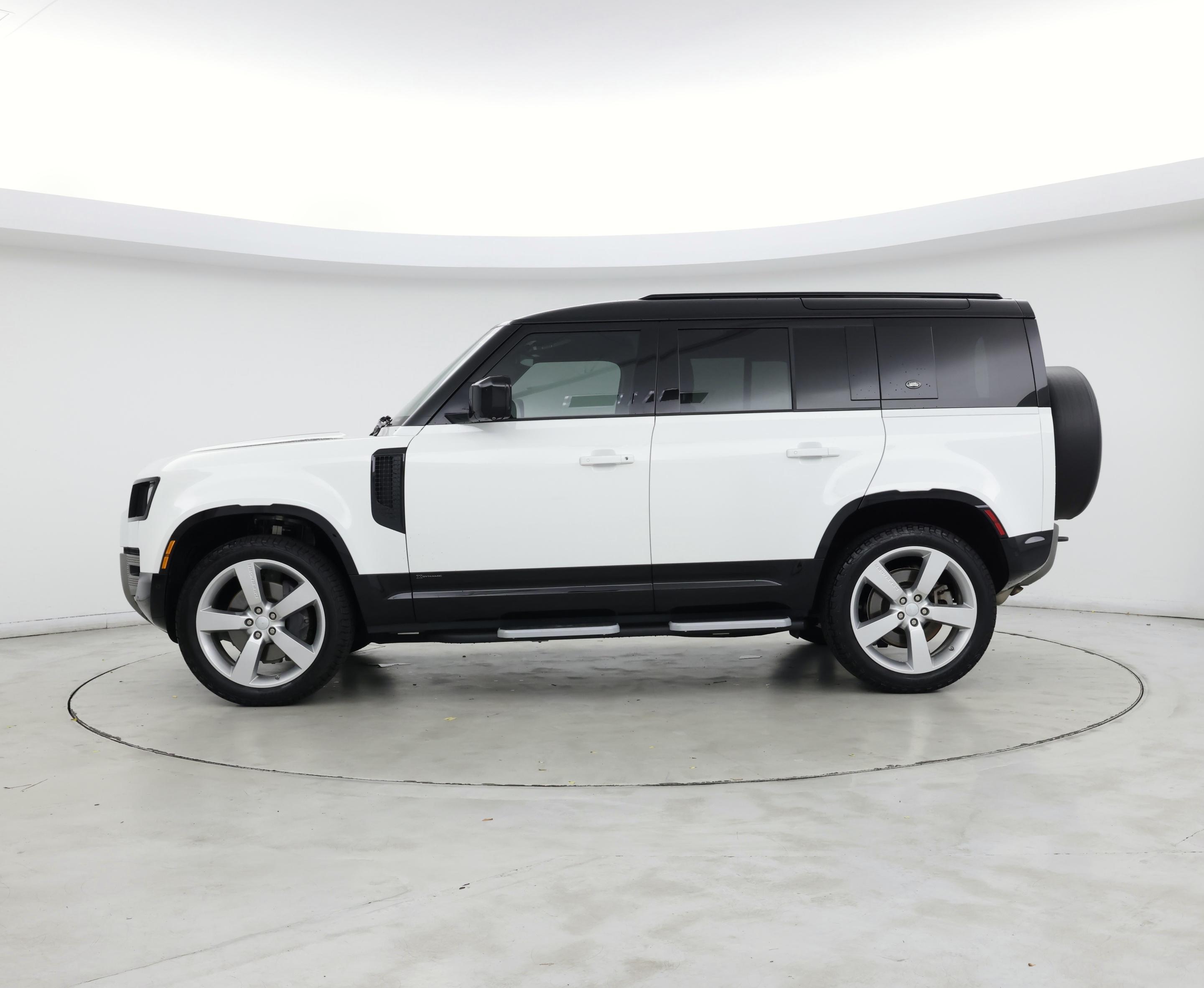 Thumbnail: 2021 Land Rover Defender - 3