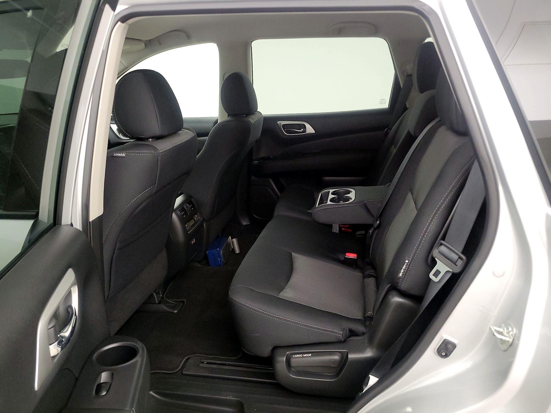 Thumbnail: 2020 Nissan Pathfinder - 19