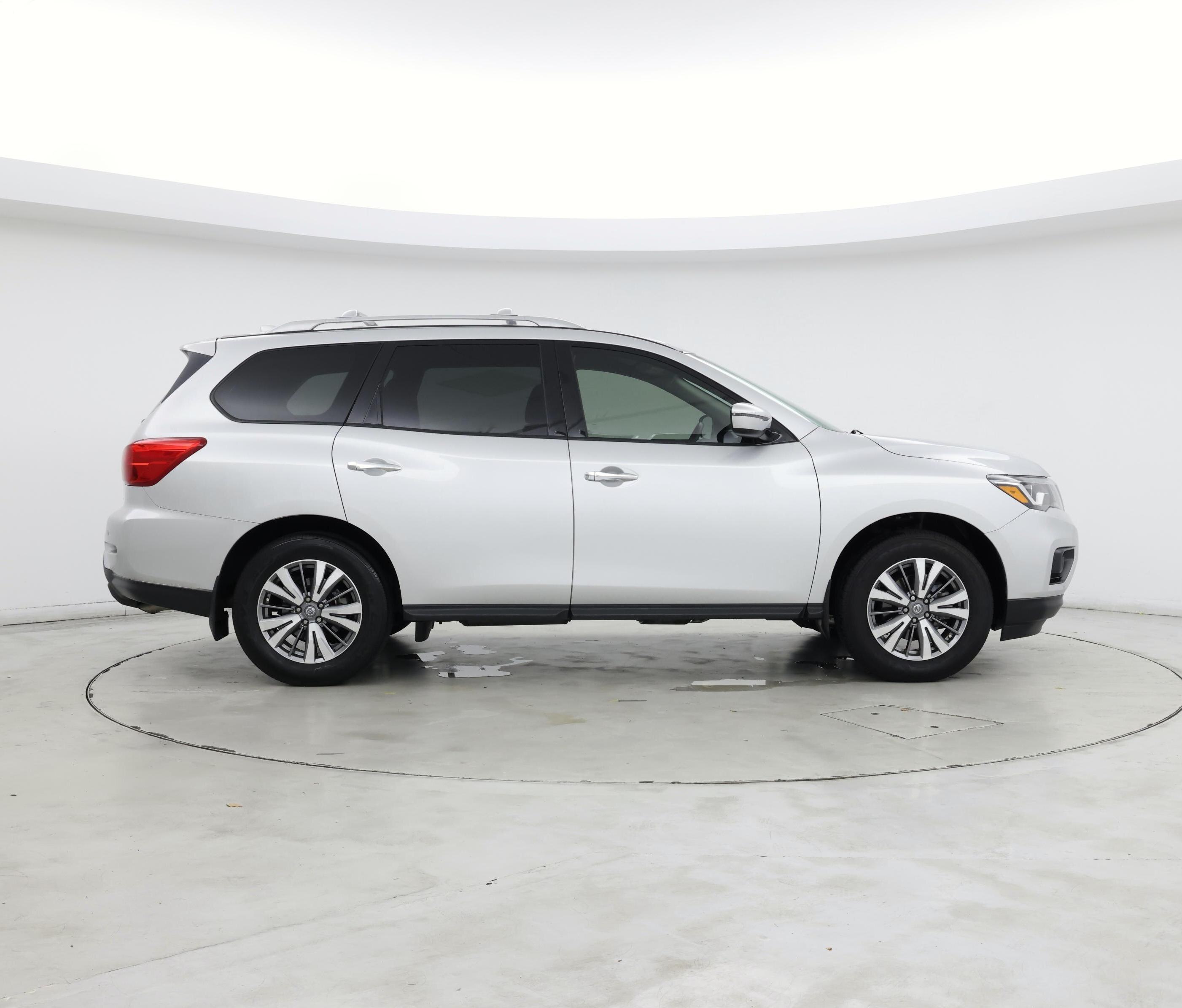 Thumbnail: 2020 Nissan Pathfinder - 7