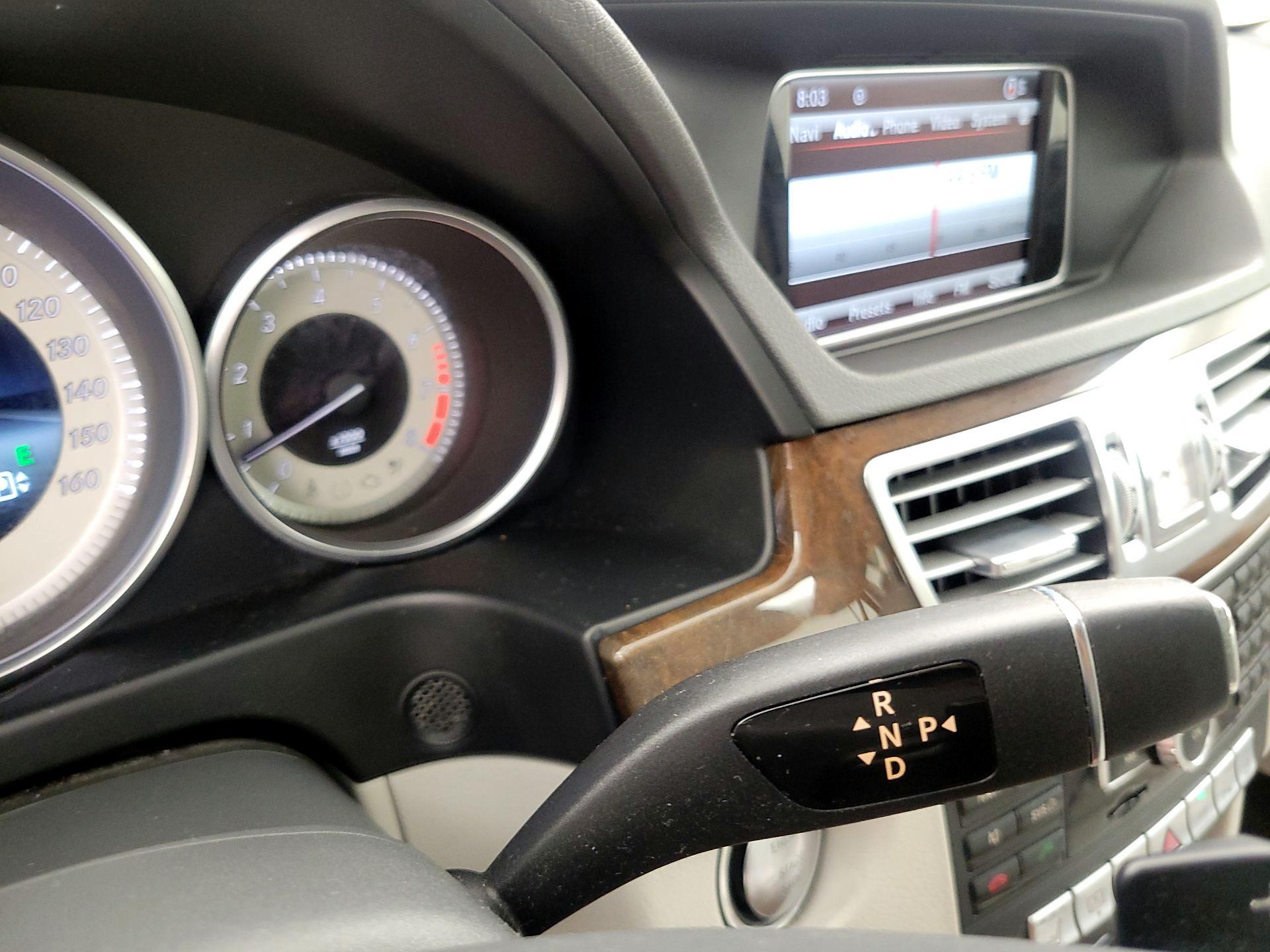 Thumbnail: 2014 Mercedes-Benz E-Class - 18