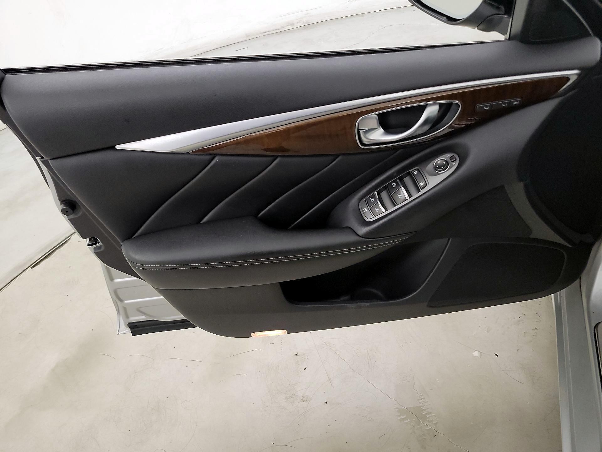 Thumbnail: 2015 INFINITI Q50 - 12