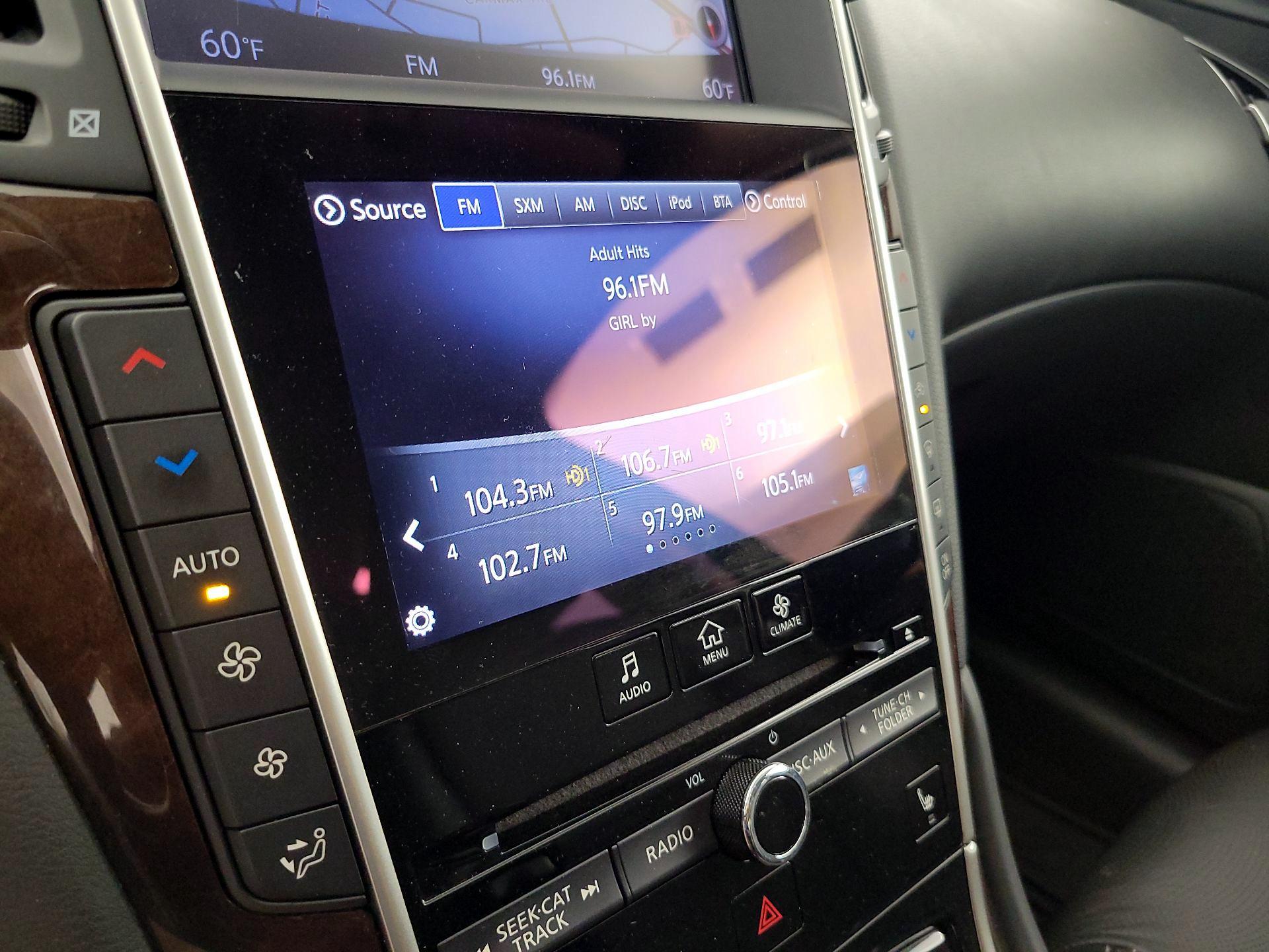 Thumbnail: 2015 INFINITI Q50 - 16