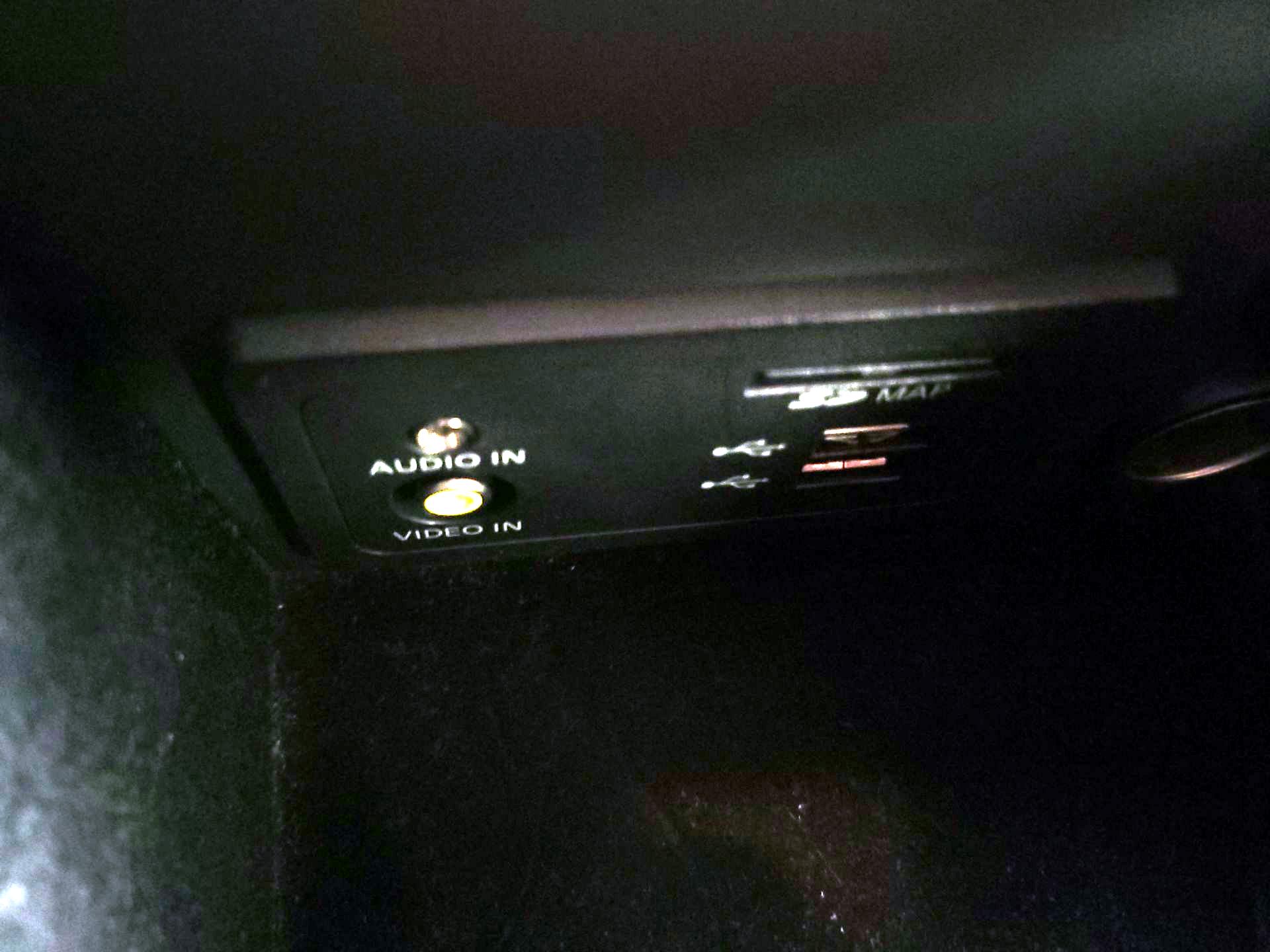 Thumbnail: 2015 INFINITI Q50 - 19