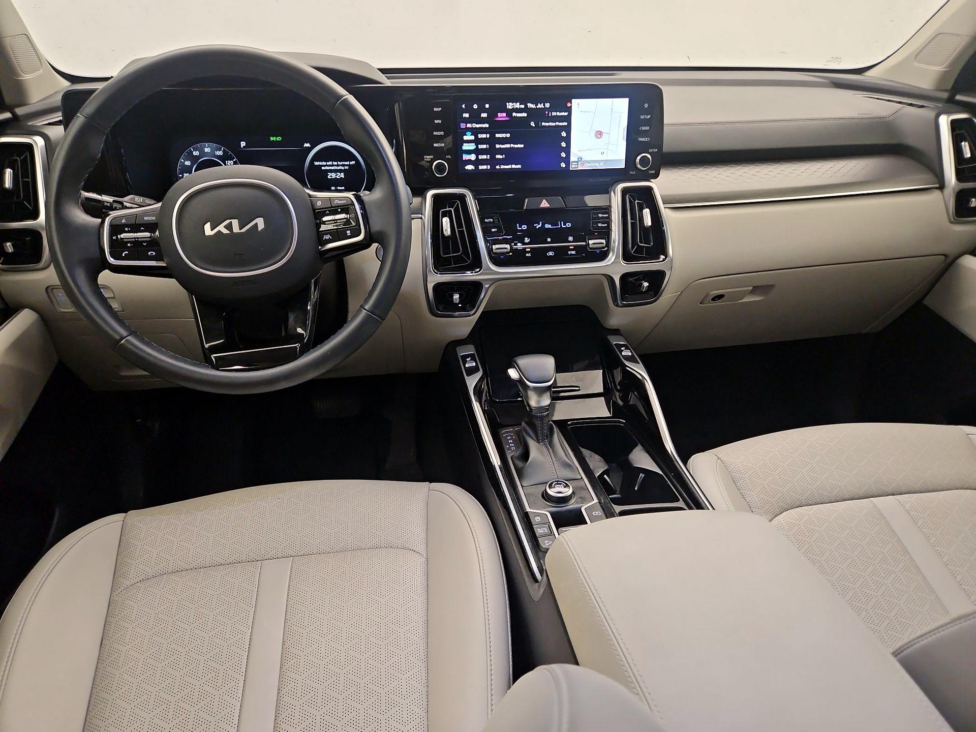 Thumbnail: 2023 Kia Sorento - 9
