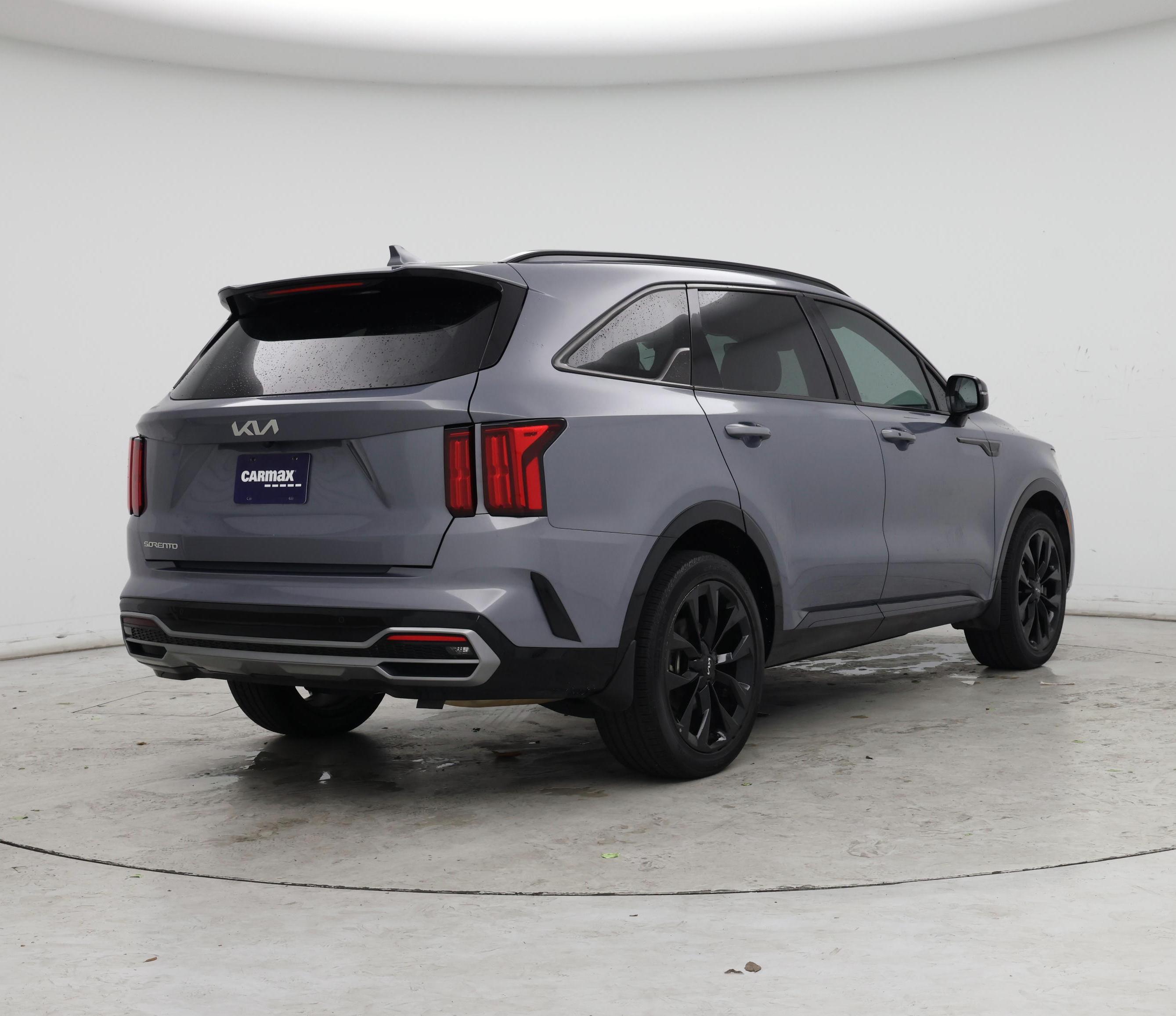 Thumbnail: 2023 Kia Sorento - 8