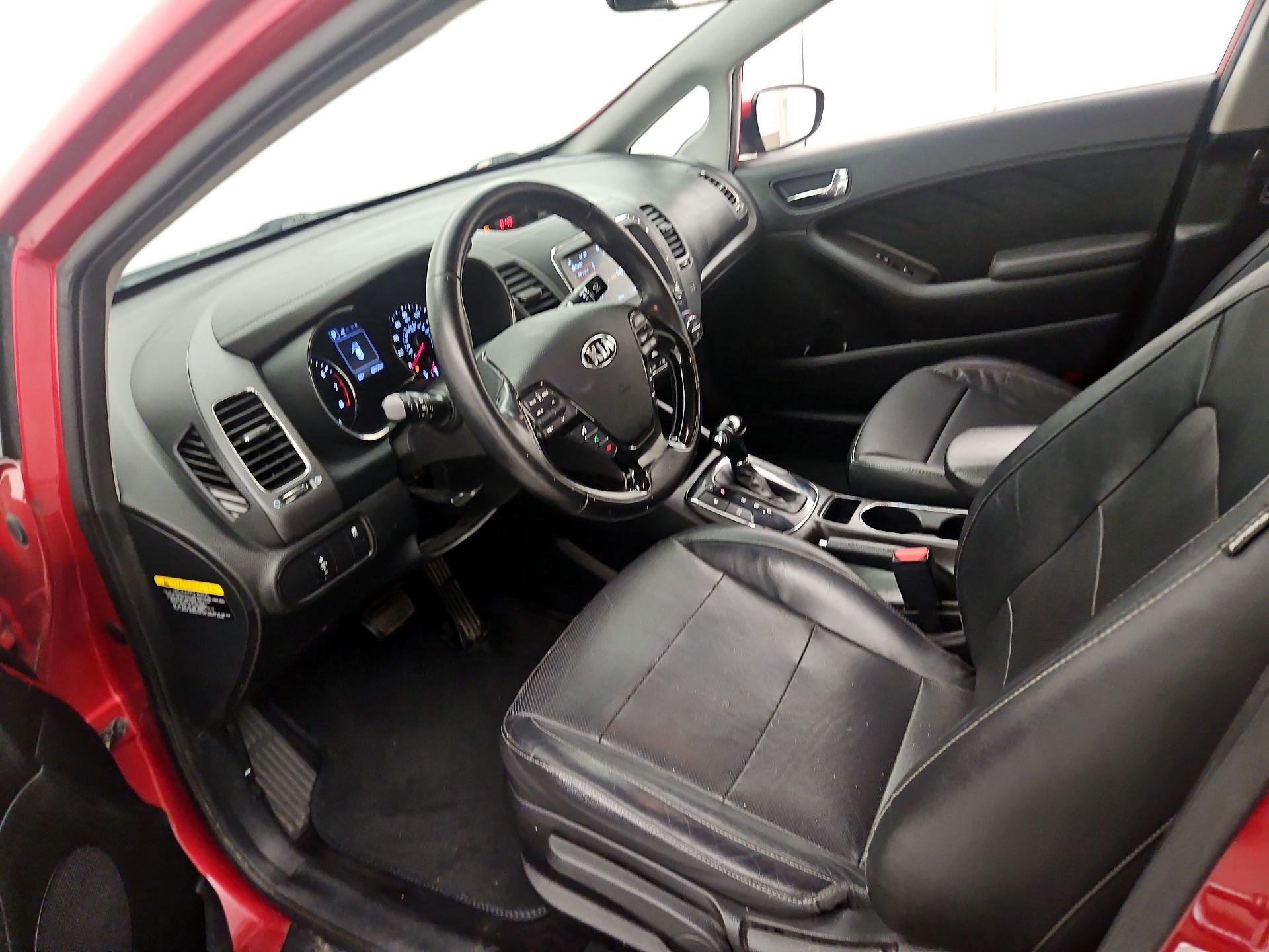 Thumbnail: 2017 Kia Forte - 11