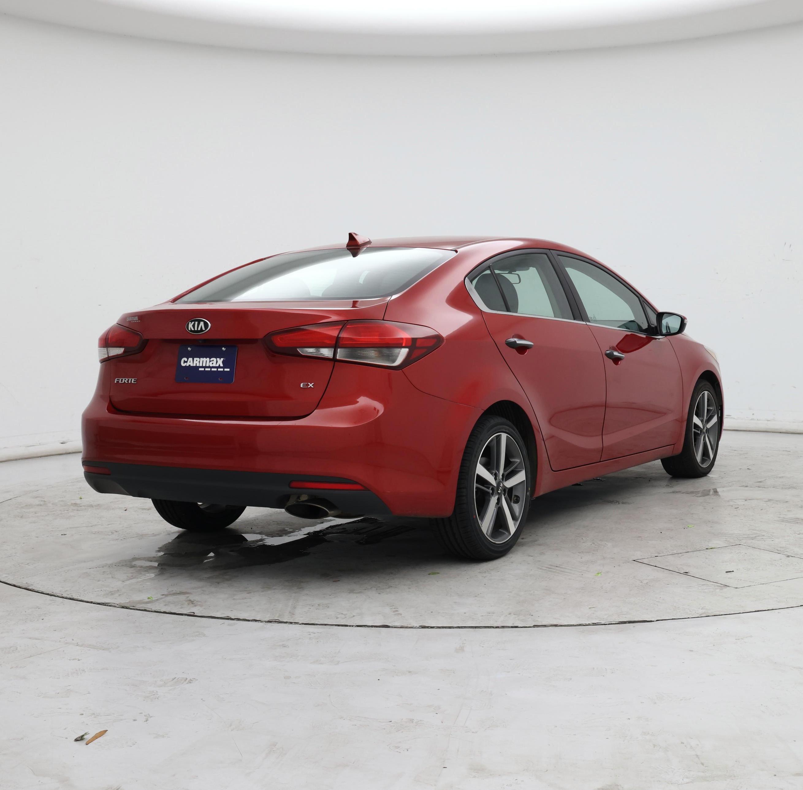 Thumbnail: 2017 Kia Forte - 8