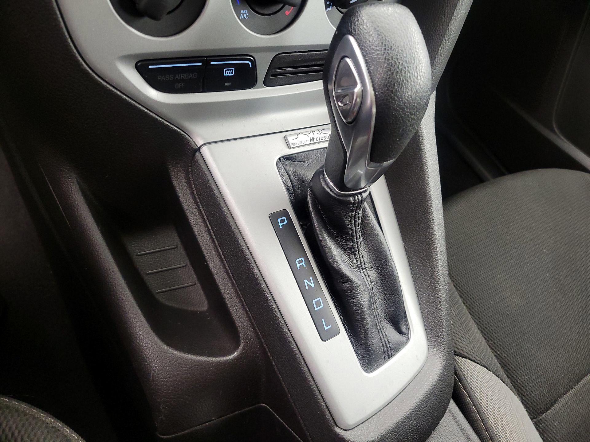 Thumbnail: 2014 Ford Focus - 16