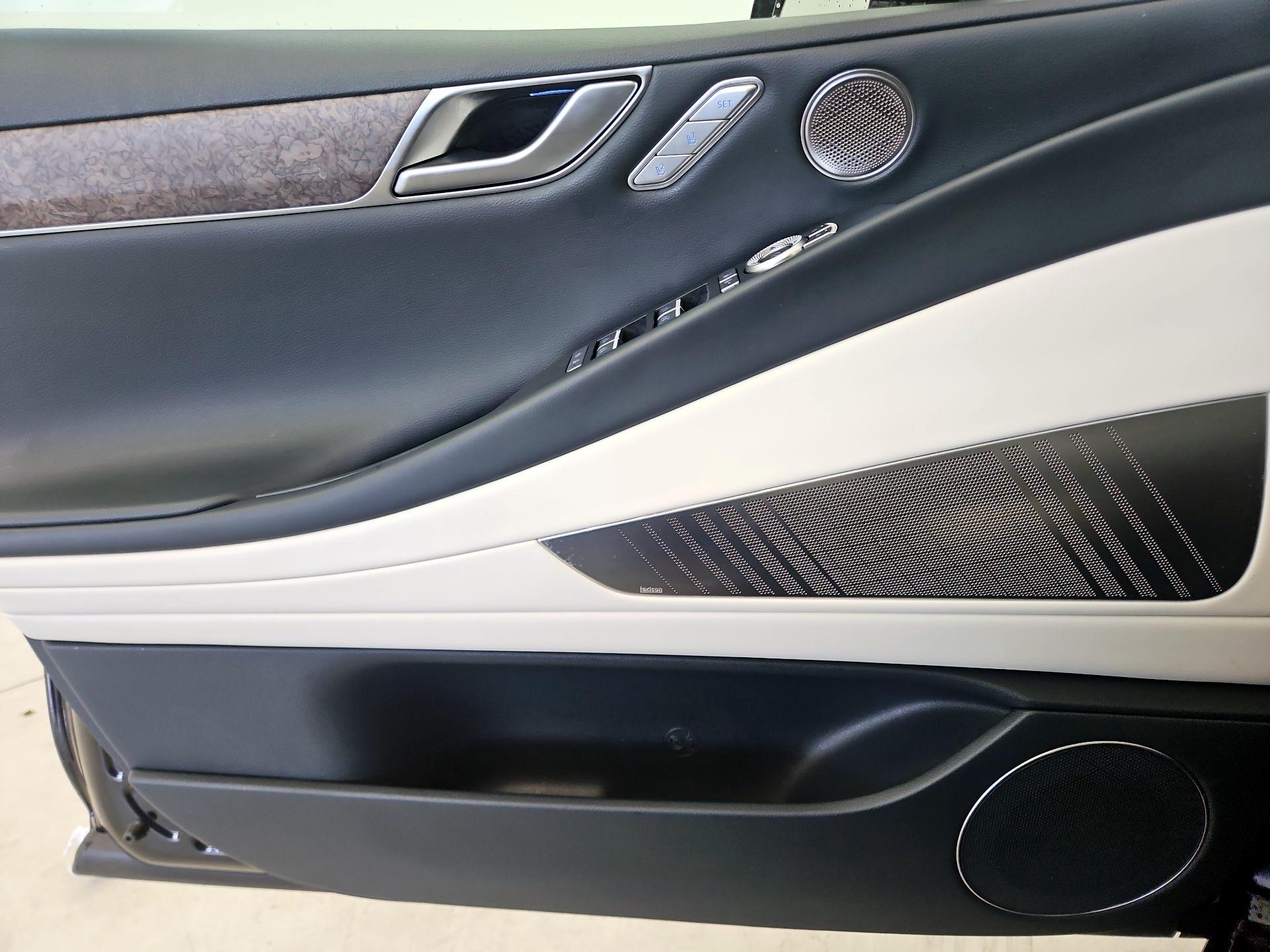 Thumbnail: 2024 Genesis G80 - 12