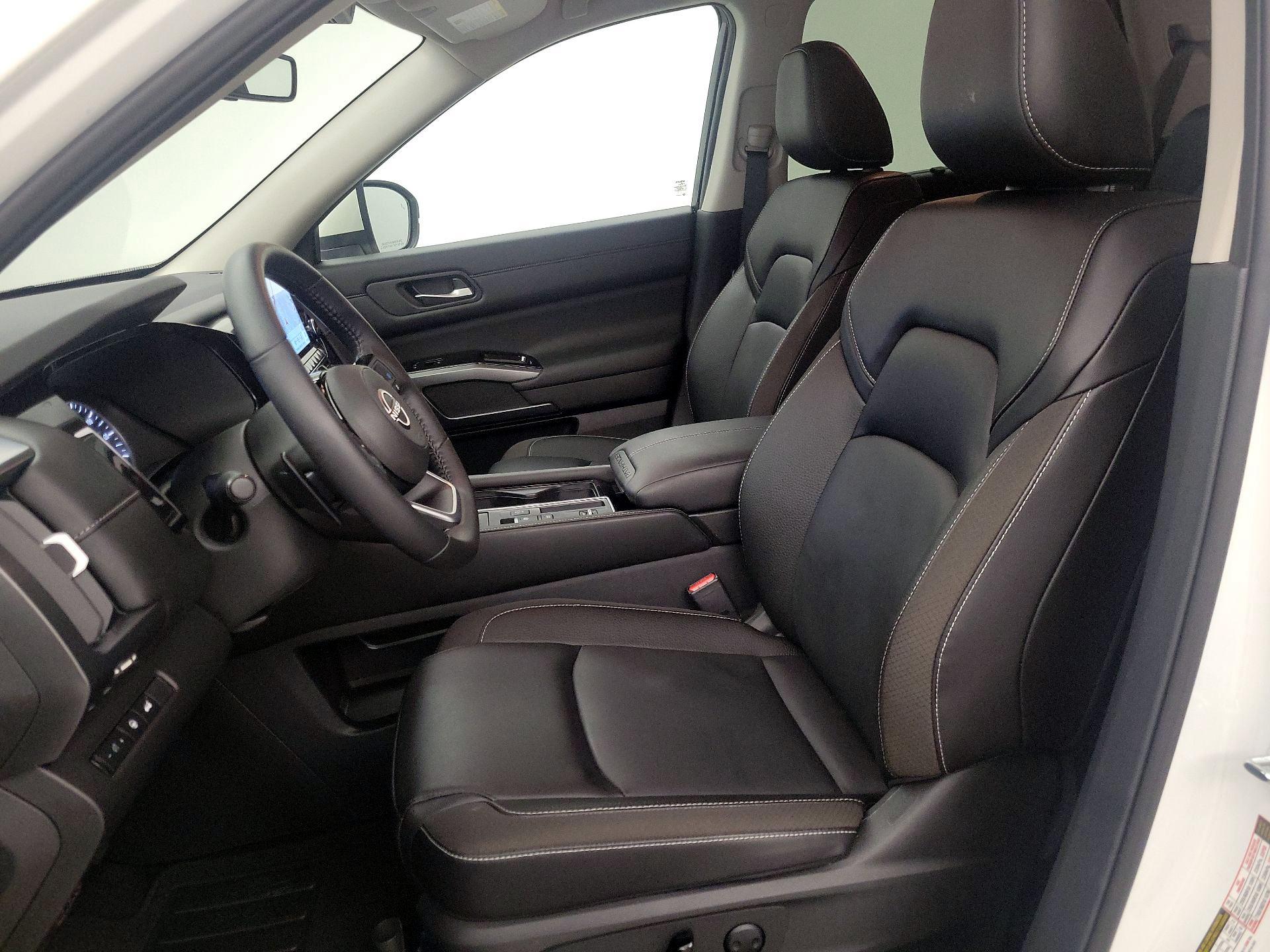Thumbnail: 2024 Nissan Pathfinder - 11