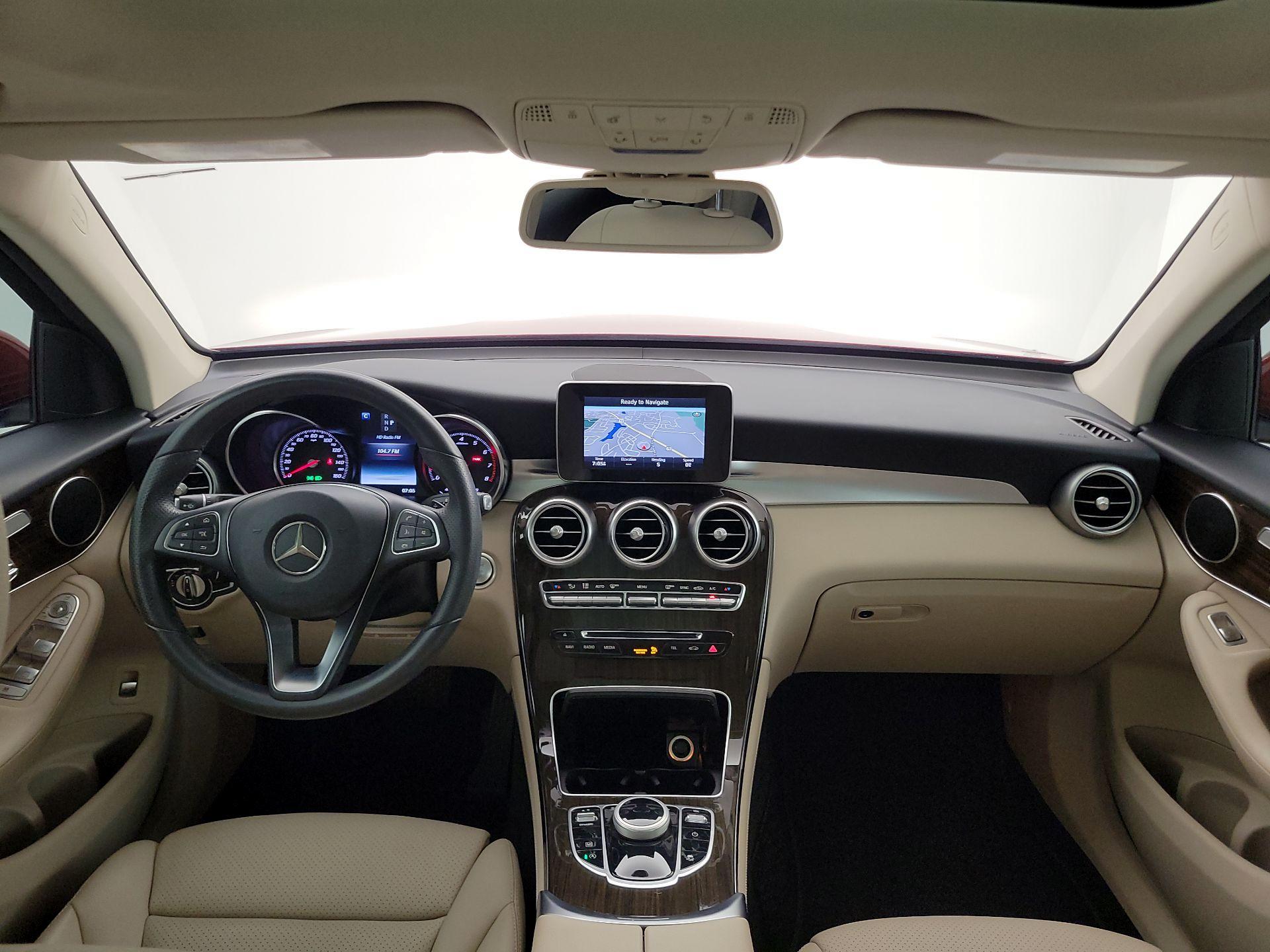 Thumbnail: 2017 Mercedes-Benz GLC - 9