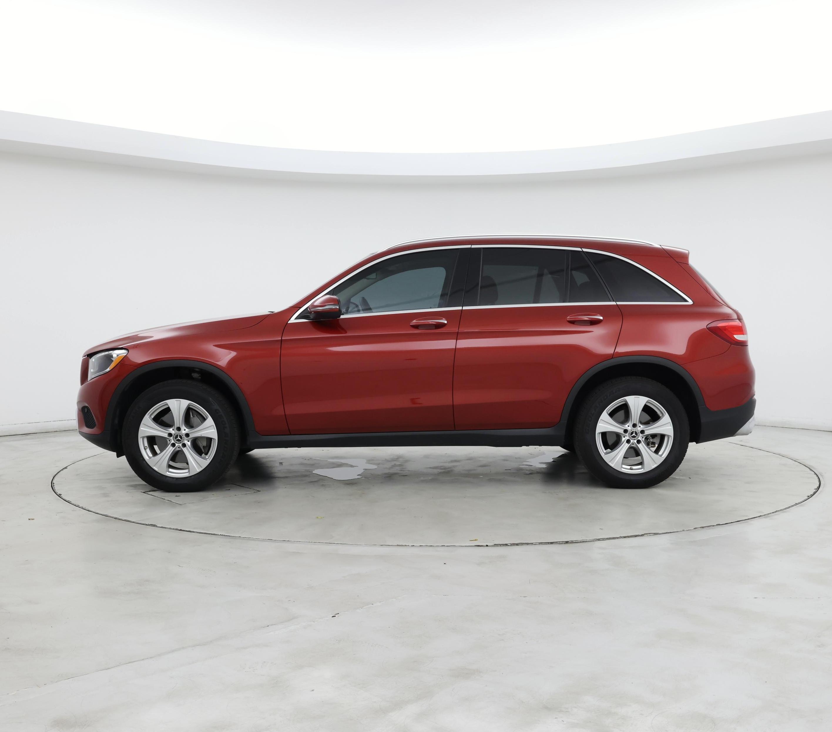 Thumbnail: 2017 Mercedes-Benz GLC - 3