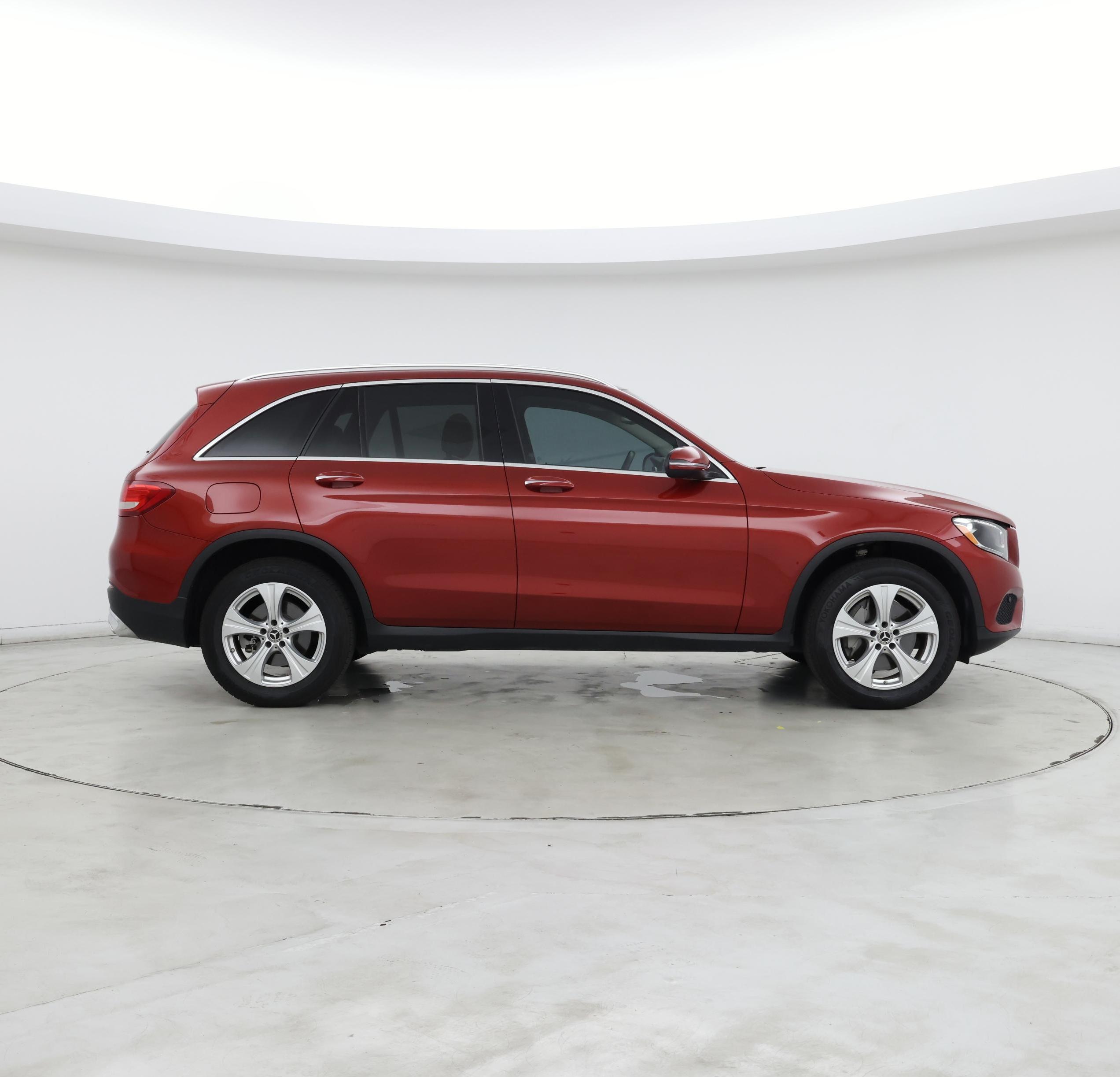 Thumbnail: 2017 Mercedes-Benz GLC - 7