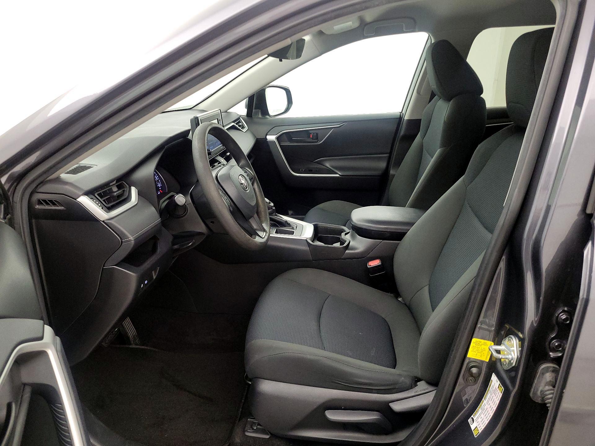 Thumbnail: 2021 Toyota RAV4 - 11