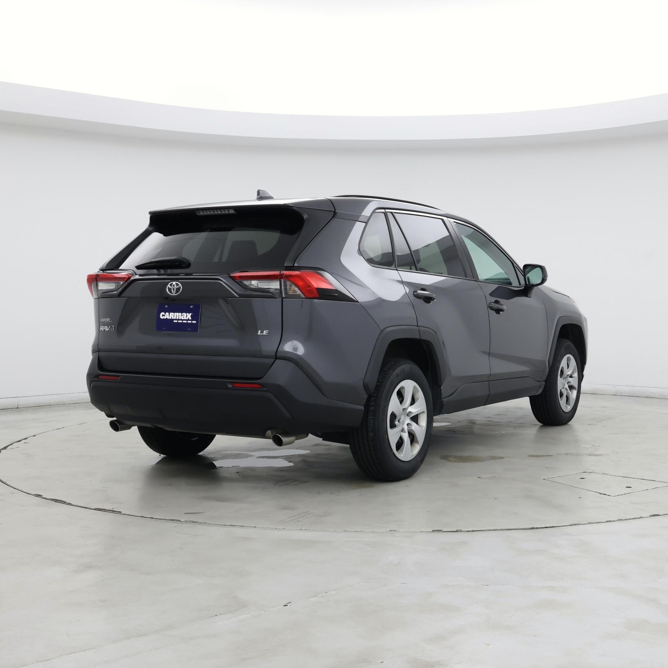 Thumbnail: 2022 Toyota RAV4 - 8