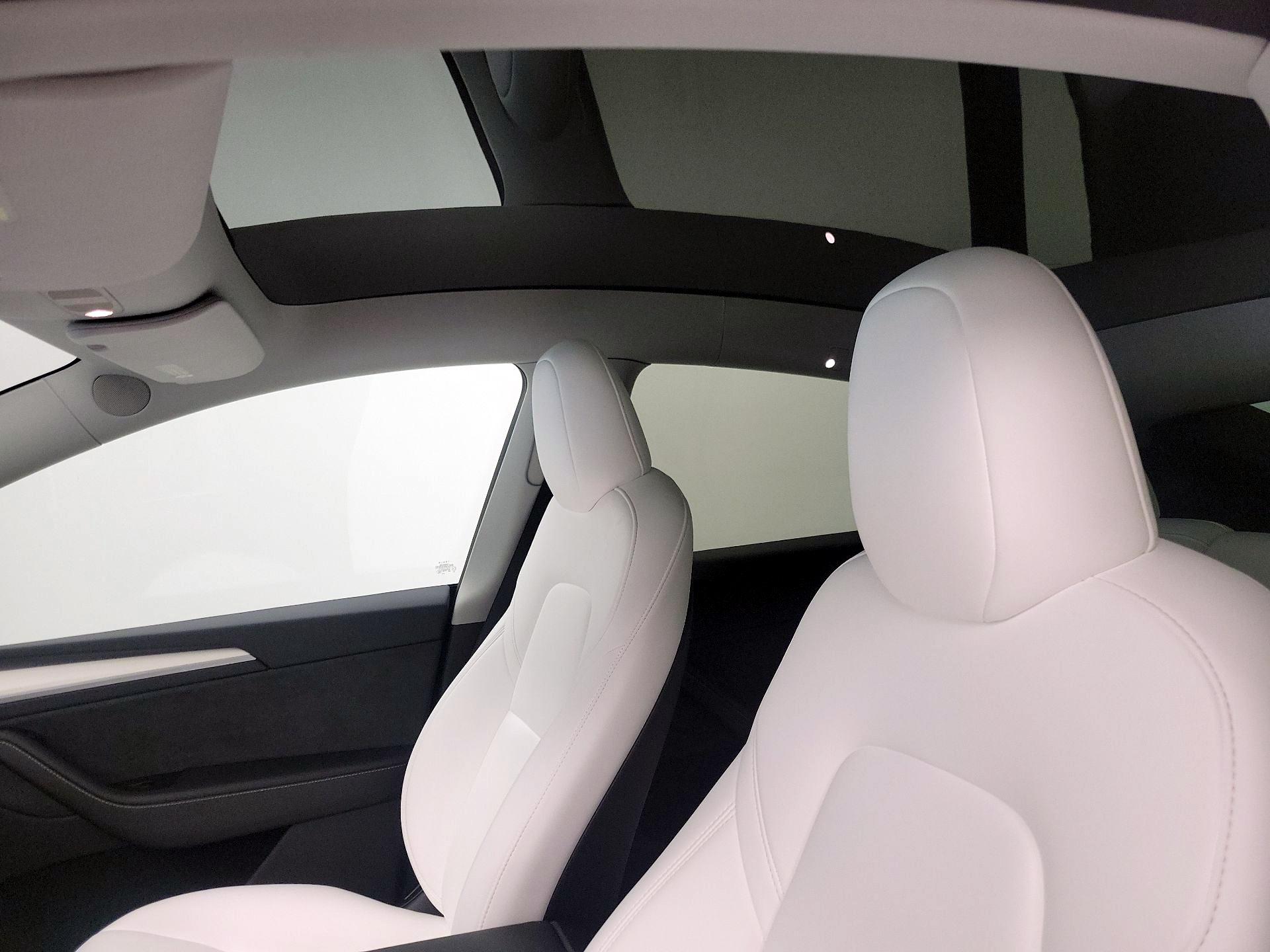 Thumbnail: 2025 Tesla Model Y - 18