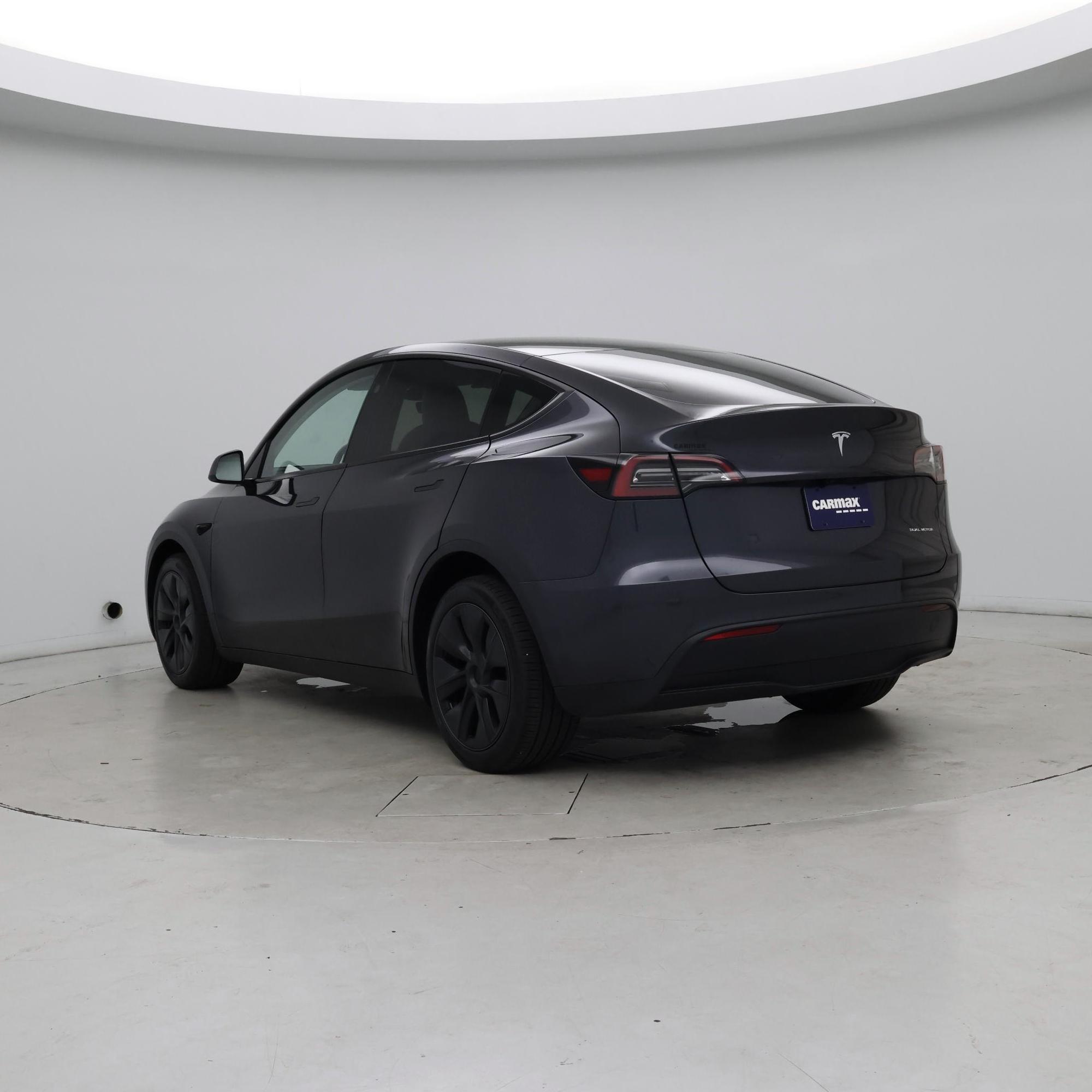 Thumbnail: 2025 Tesla Model Y - 2