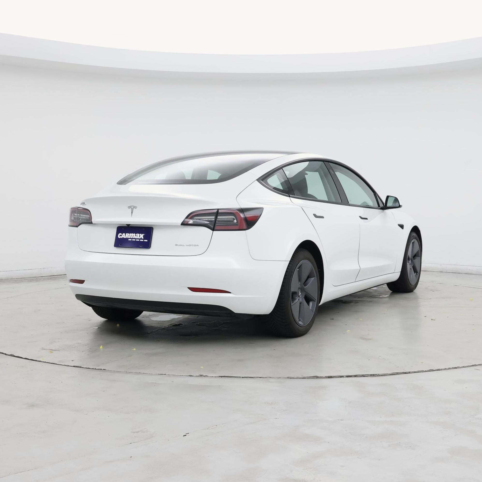 Thumbnail: 2023 Tesla Model 3 - 8