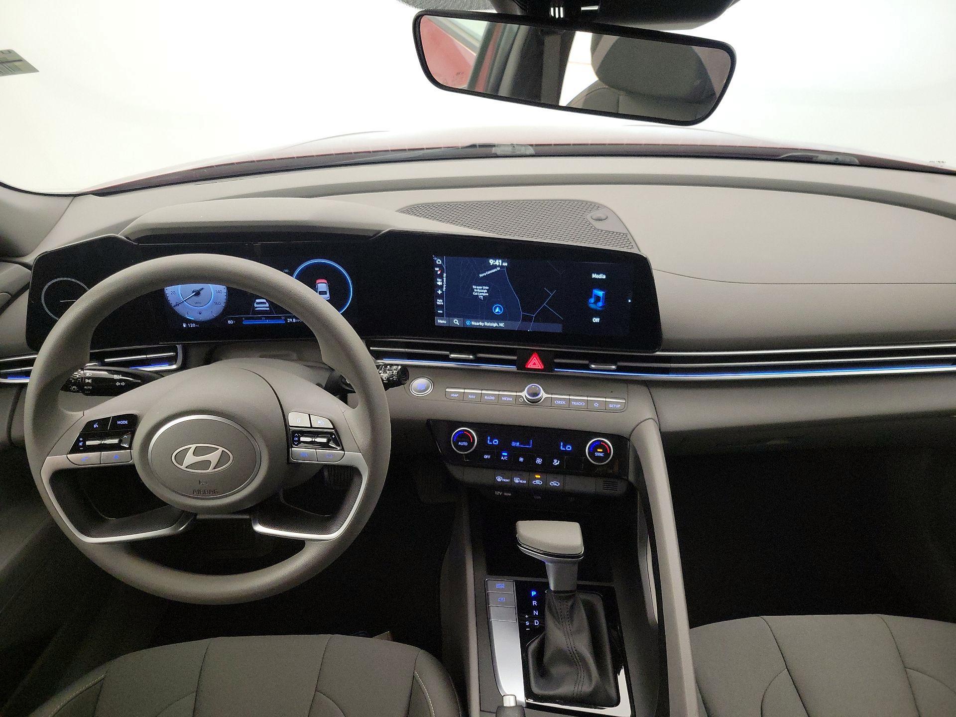 Thumbnail: 2024 Hyundai Elantra - 9