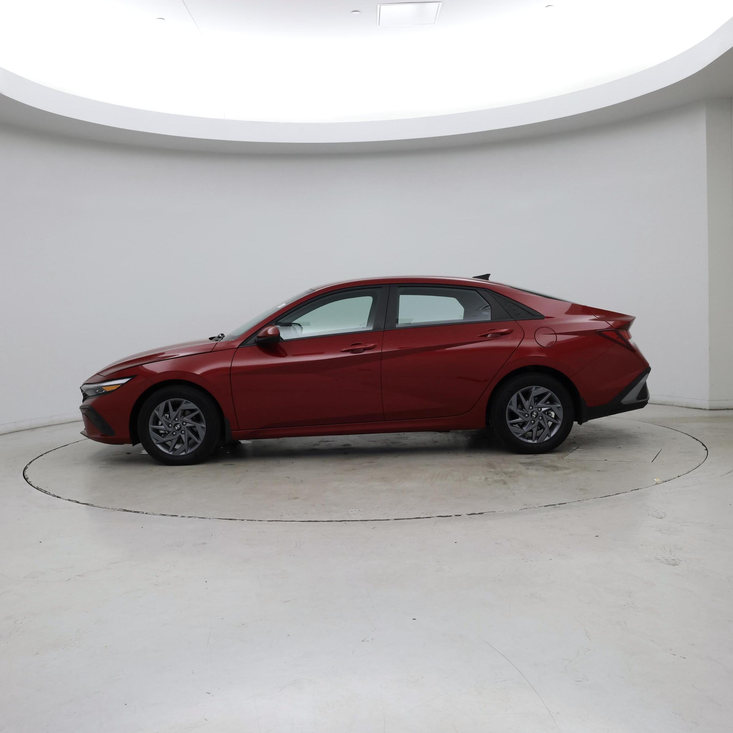Thumbnail: 2024 Hyundai Elantra - 3