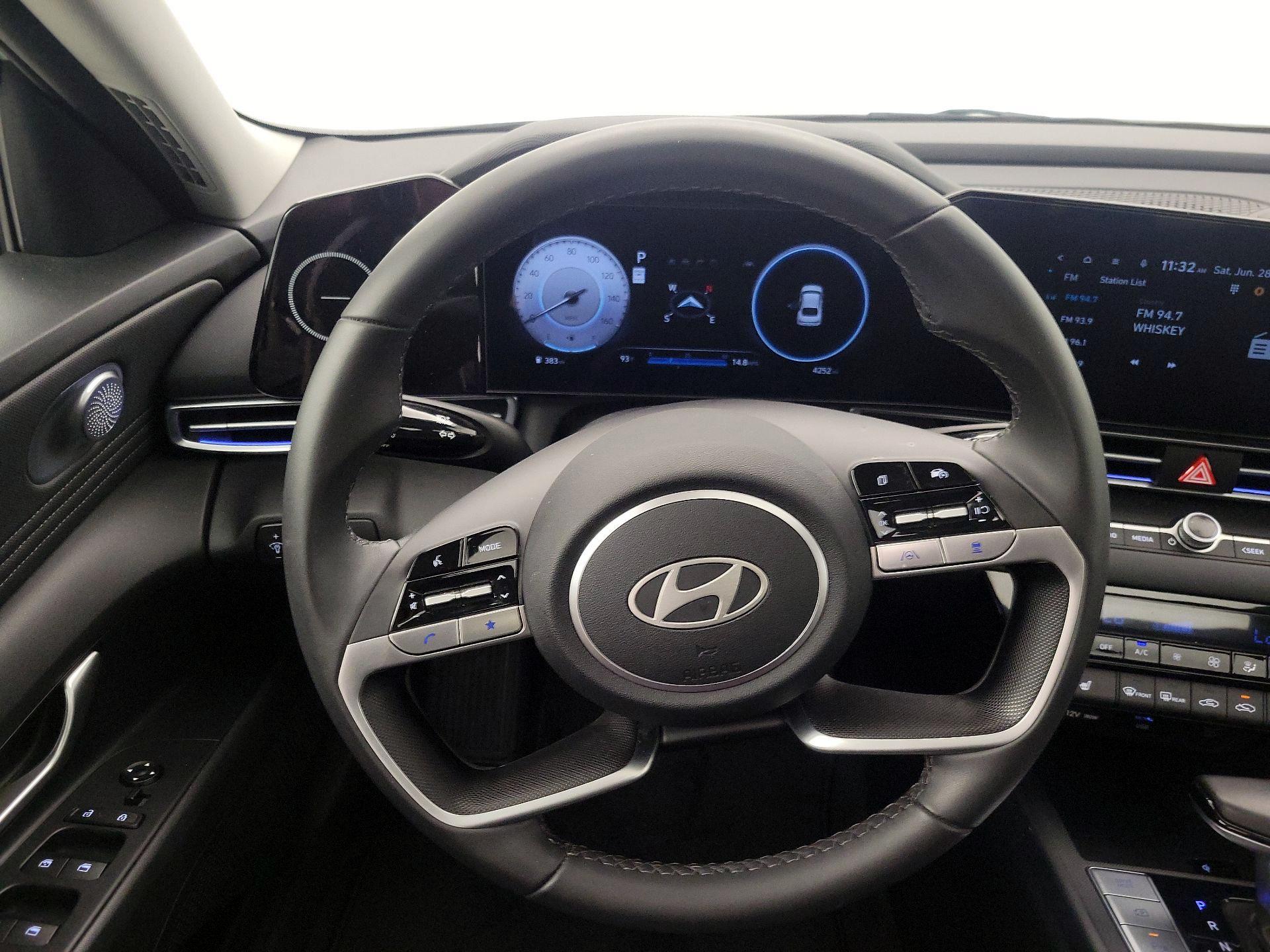 Thumbnail: 2024 Hyundai Elantra - 10