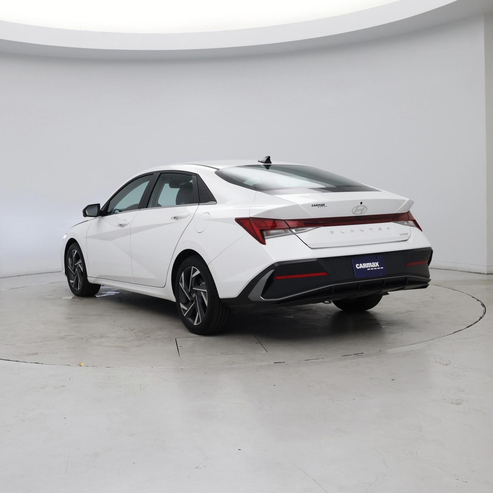 Thumbnail: 2024 Hyundai Elantra - 2