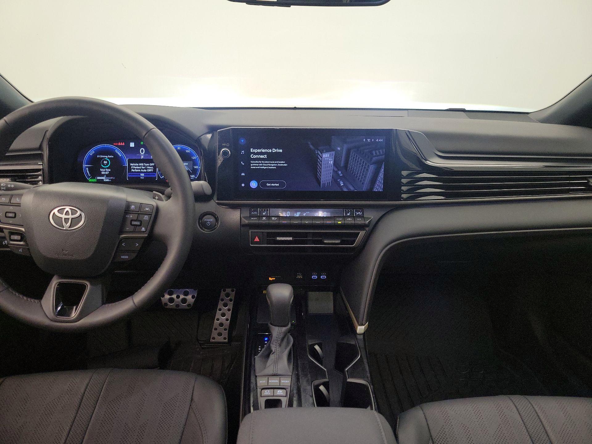 Thumbnail: 2025 Toyota Camry - 9