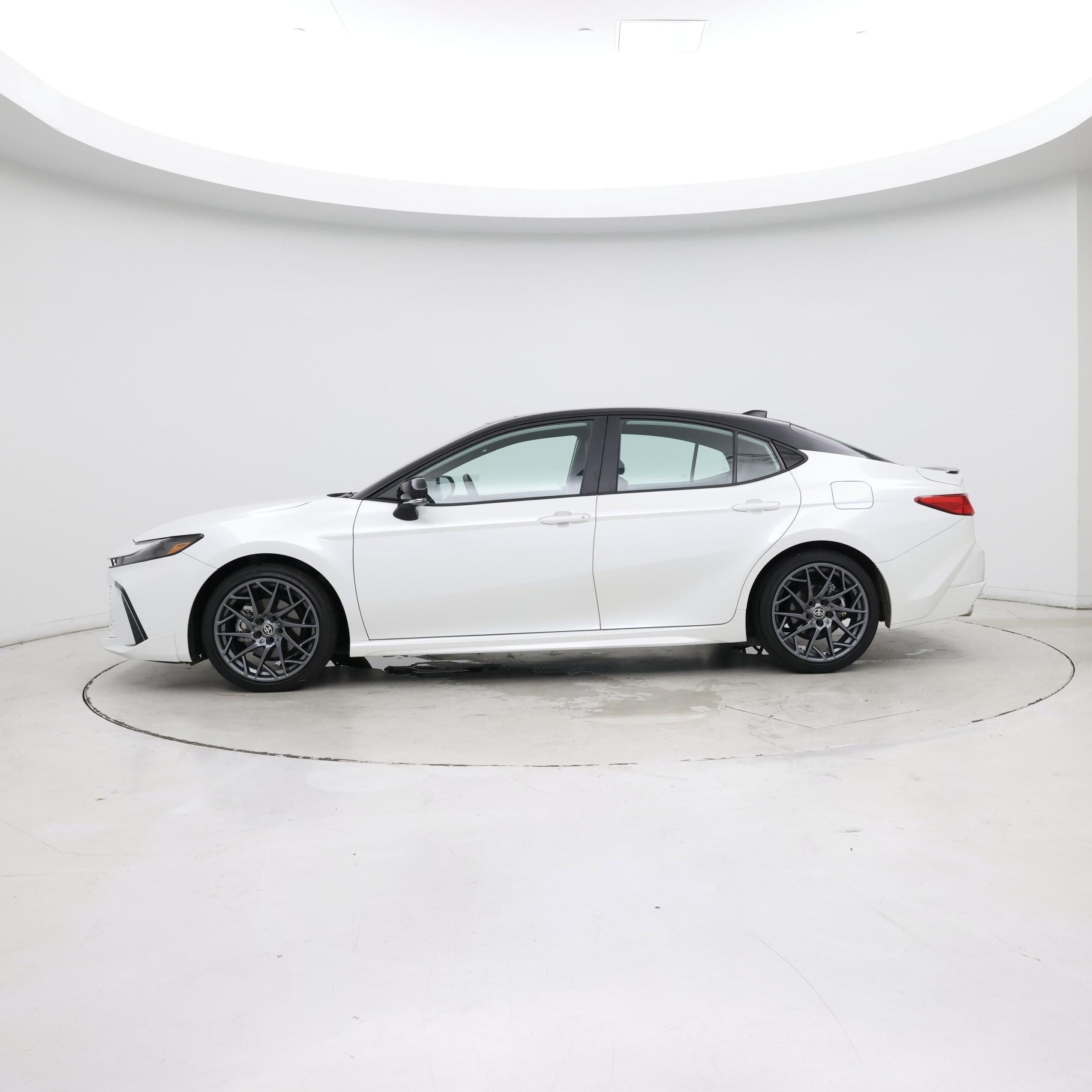 Thumbnail: 2025 Toyota Camry - 3