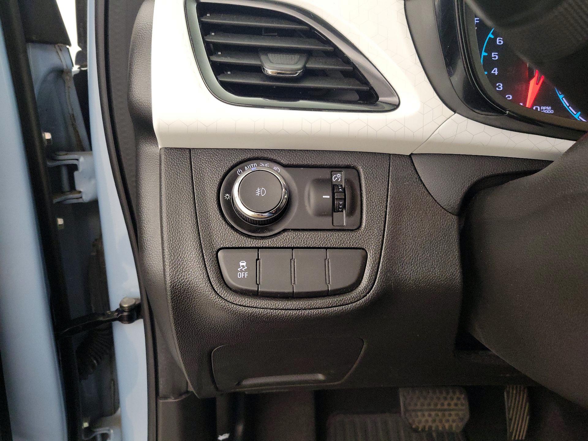 Thumbnail: 2016 Chevrolet Spark - 13