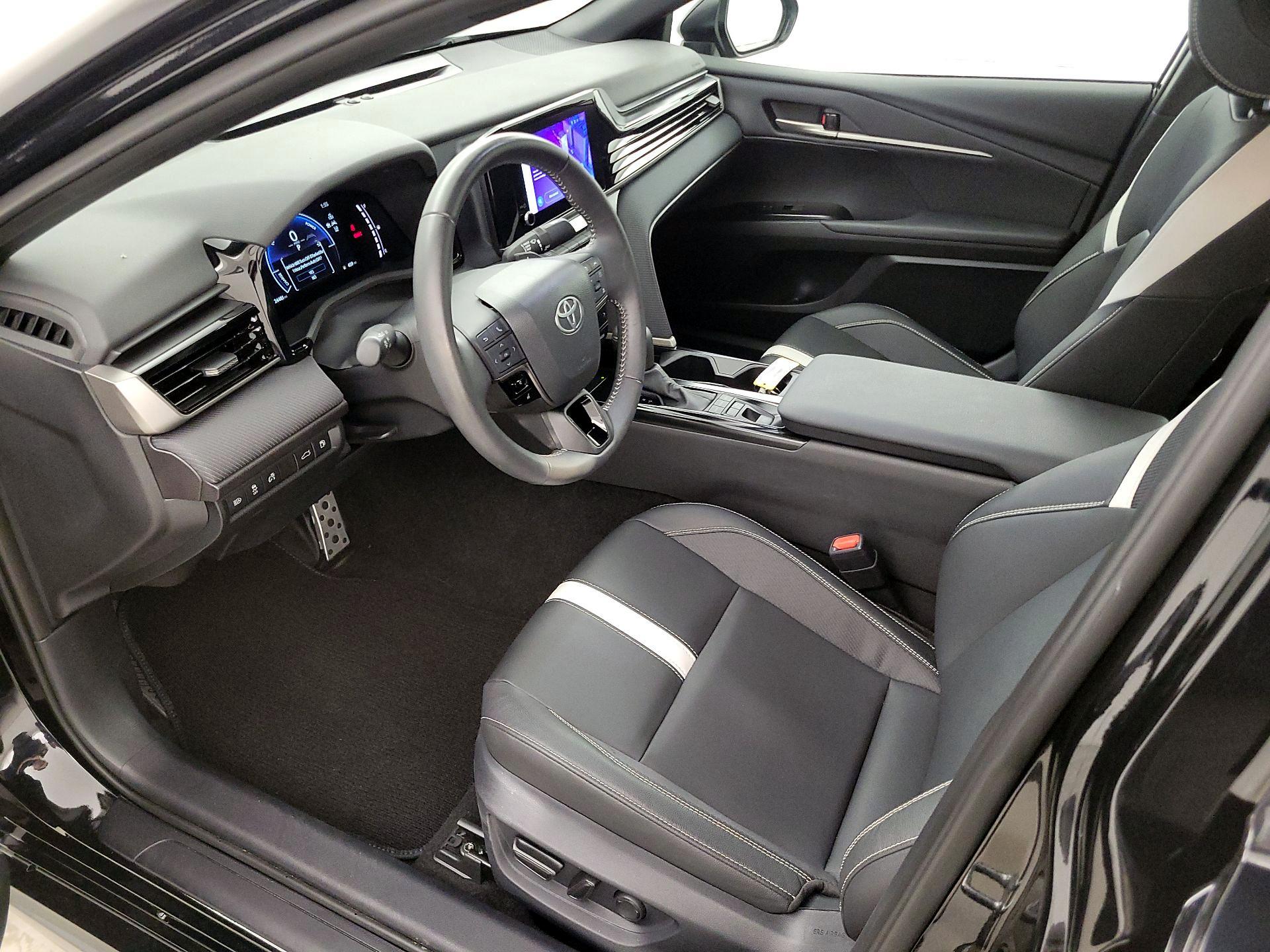 Thumbnail: 2025 Toyota Camry - 11