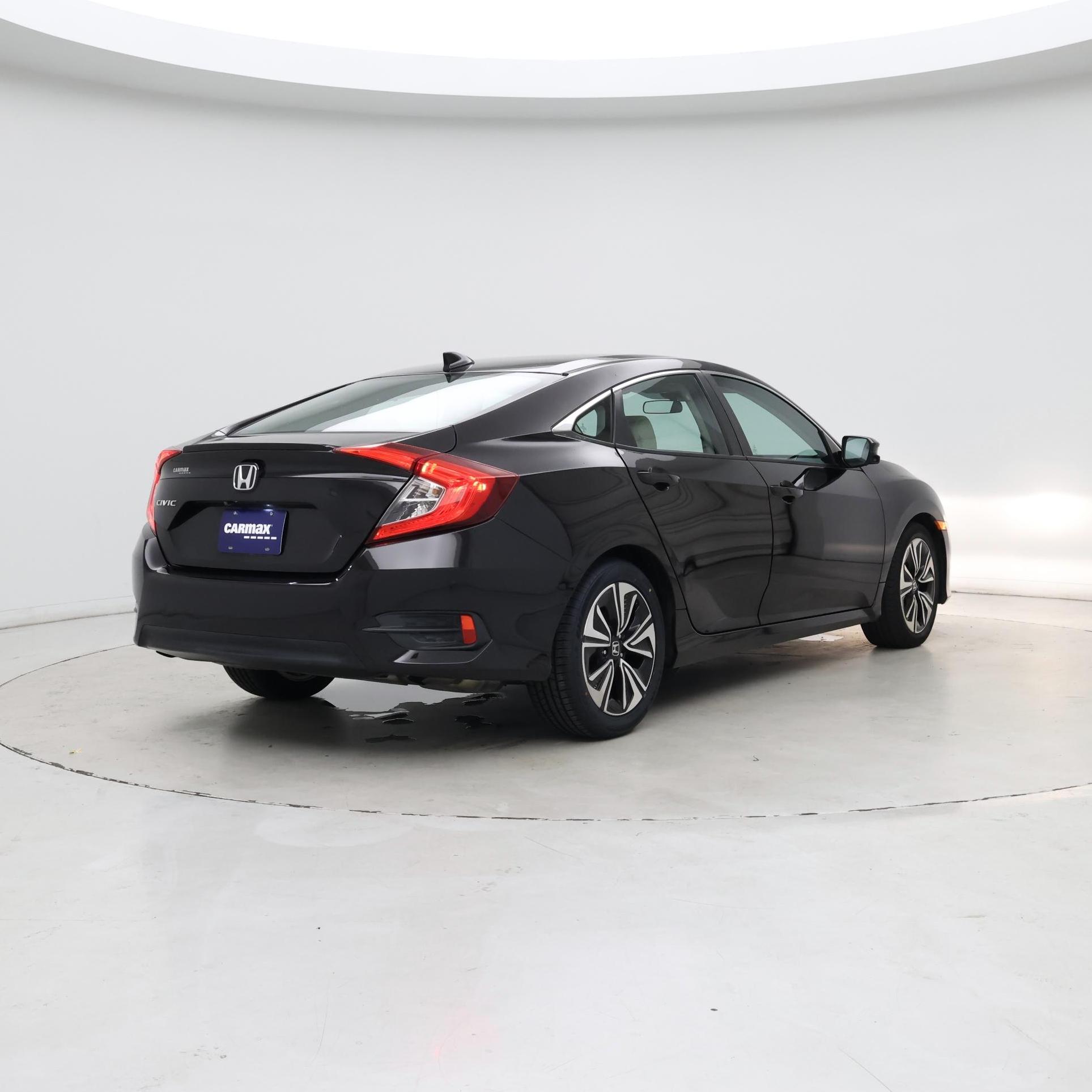Thumbnail: 2016 Honda Civic - 8