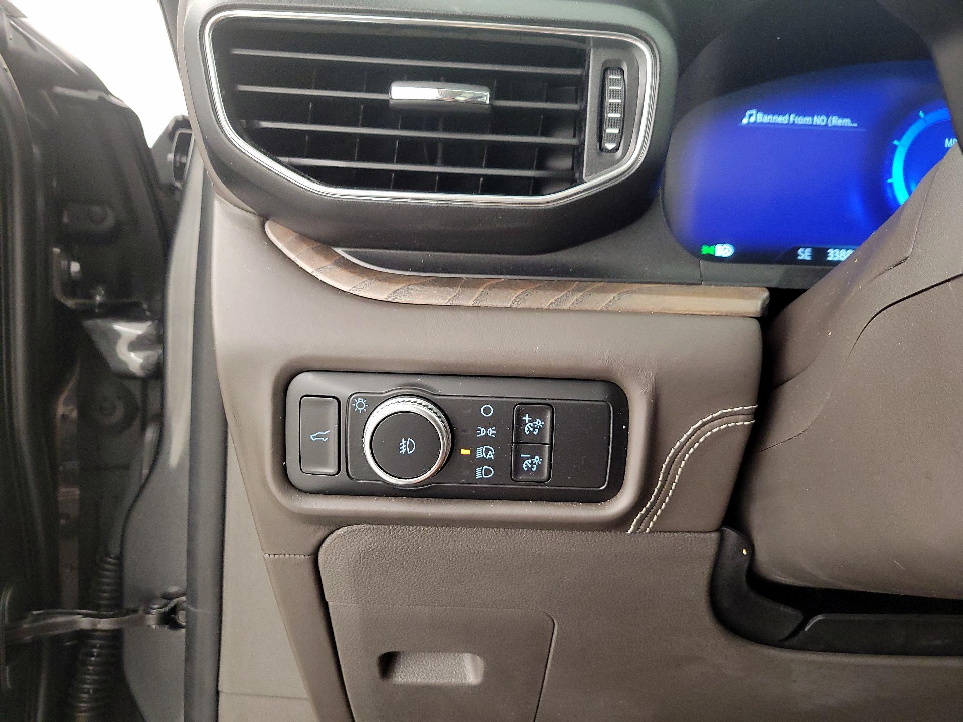 Thumbnail: 2020 Ford Explorer - 13