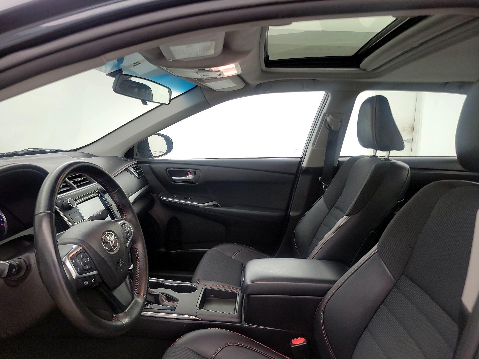 Thumbnail: 2016 Toyota Camry - 20