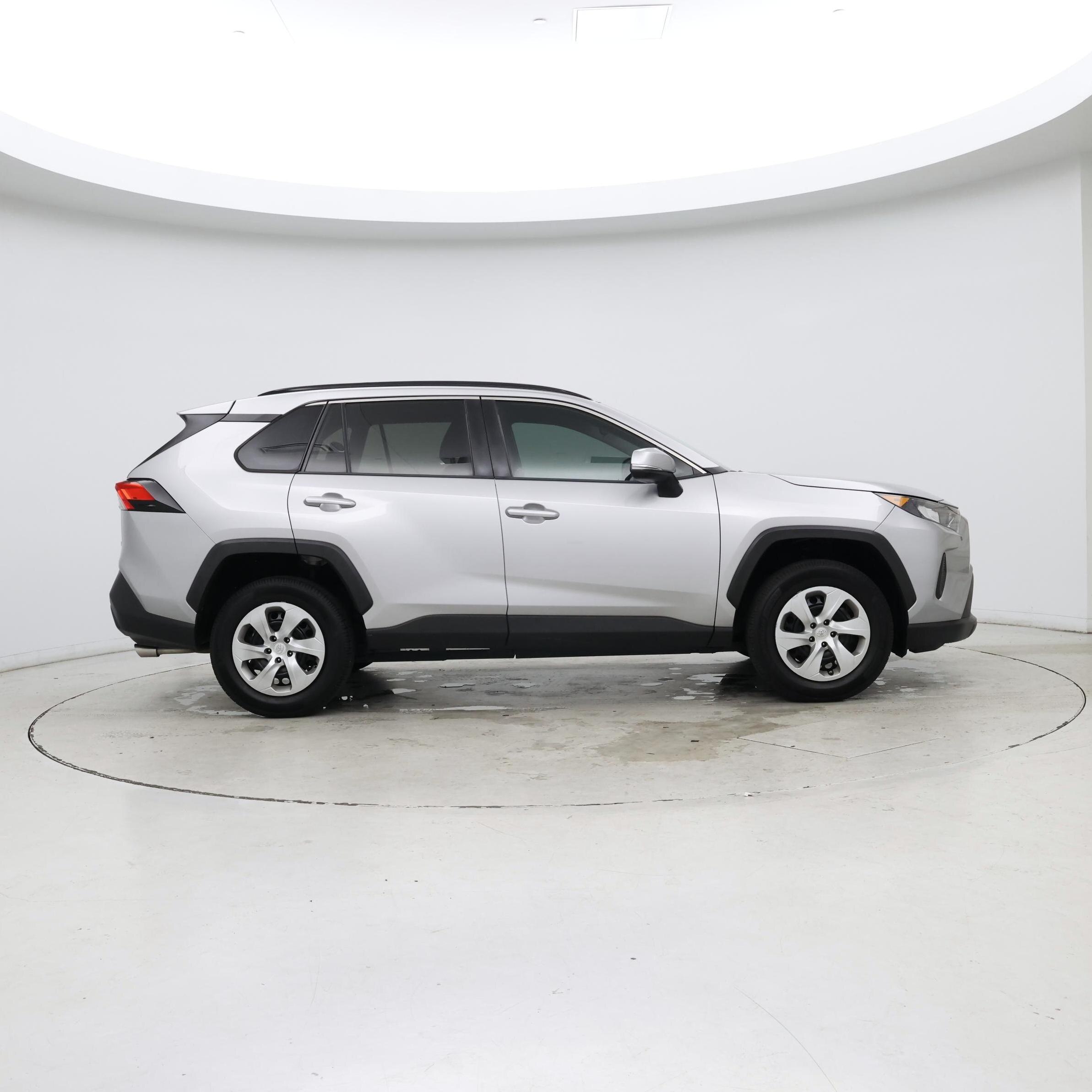 Thumbnail: 2020 Toyota RAV4 - 7