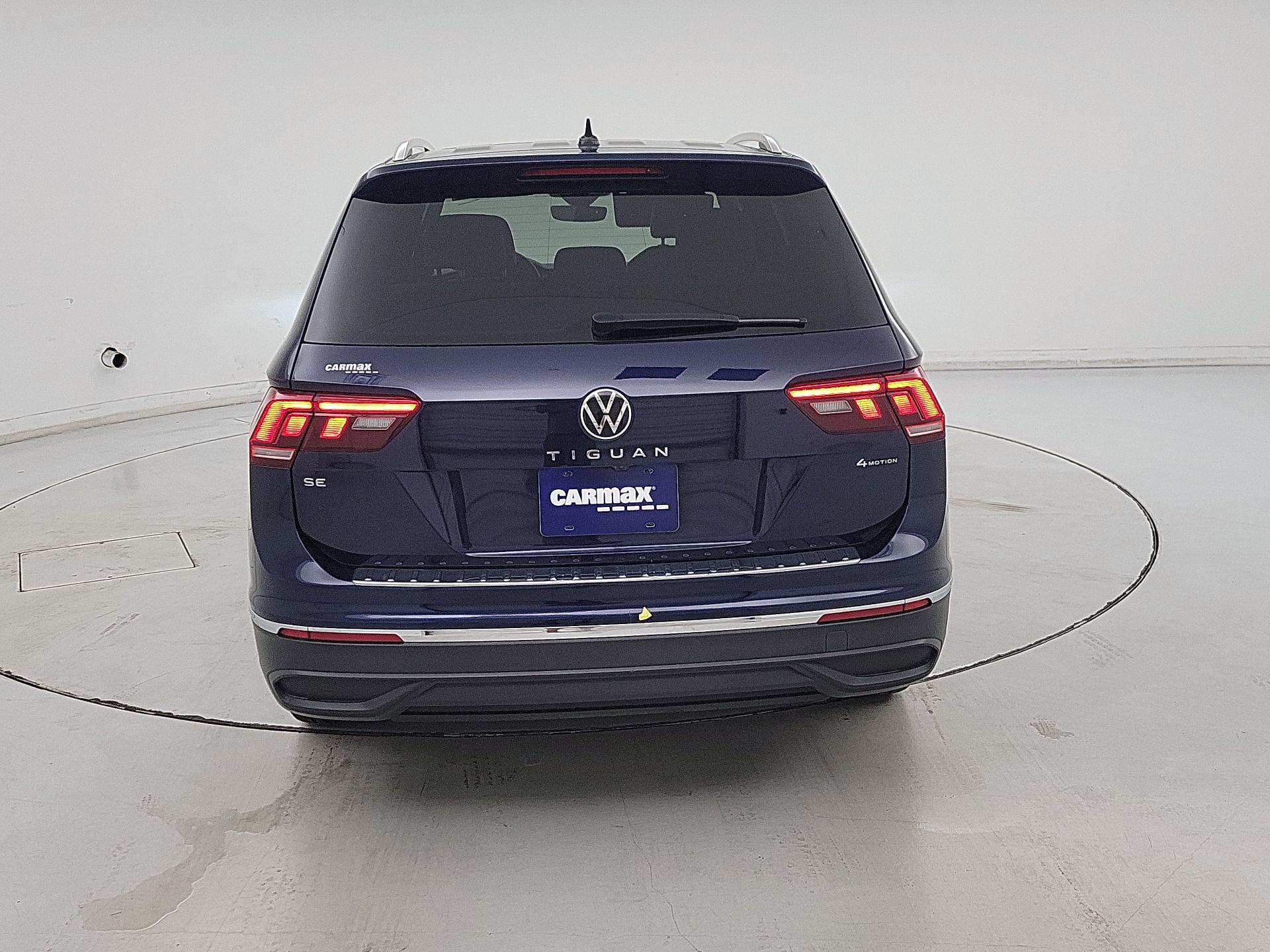 Thumbnail: 2022 Volkswagen Tiguan - 6